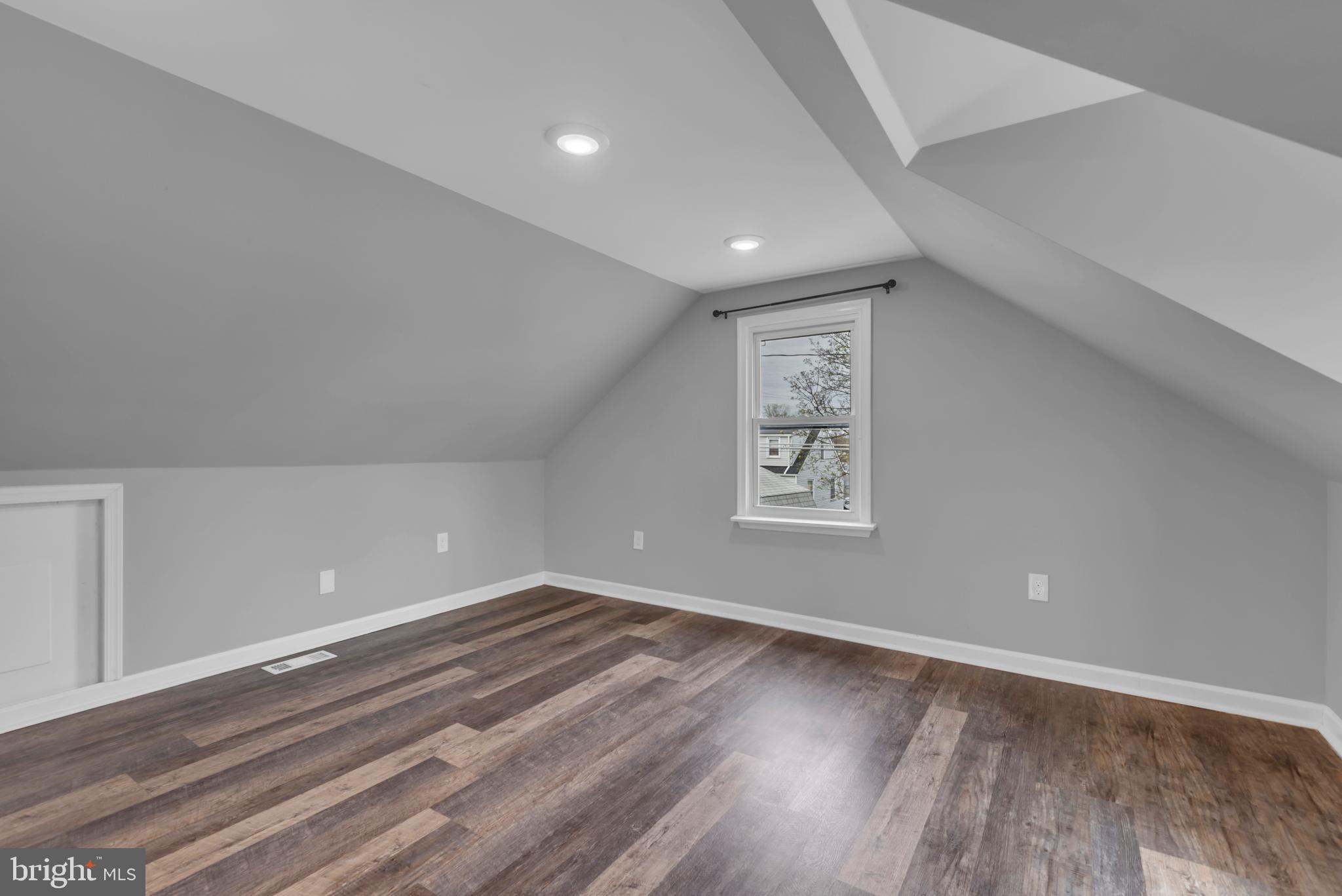 MURRAY POINT - Residential