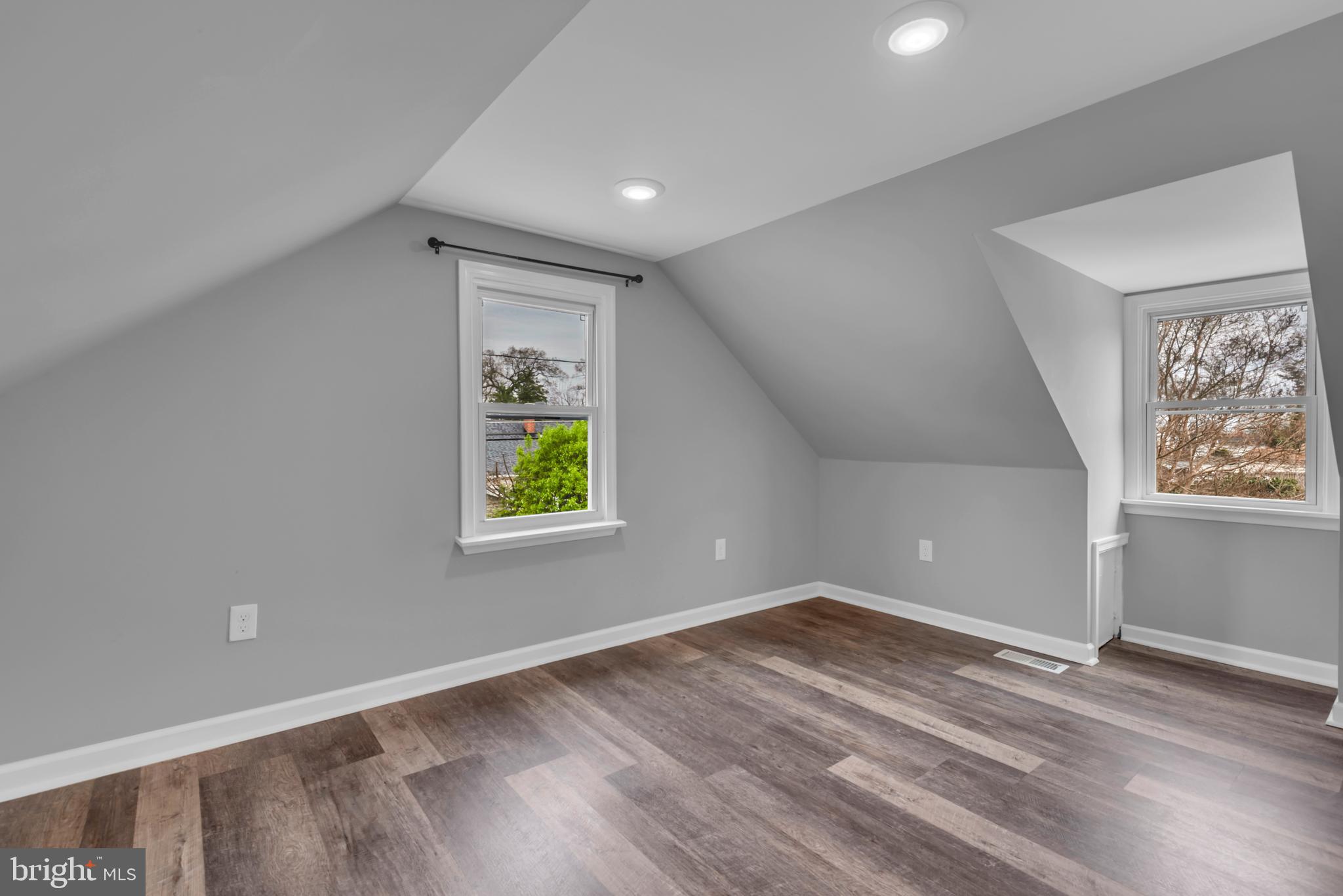 MURRAY POINT - Residential