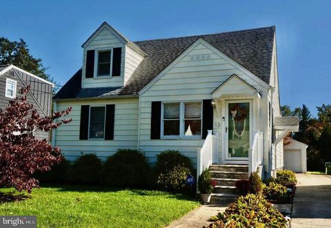 Photo of 13 Rhode Island Avenue, CHERRY HILL, NJ 08002 (MLS # NJCD2112818)