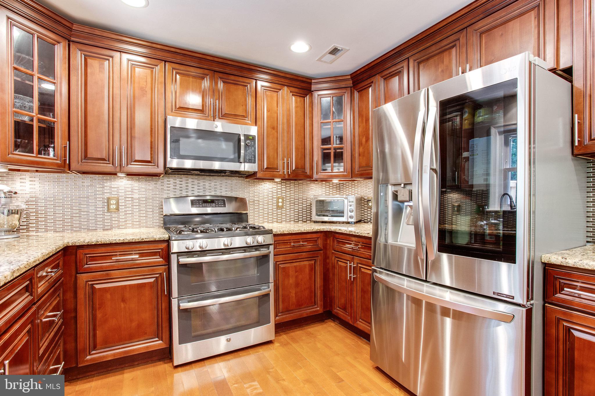 AMBERWOOD - Residential