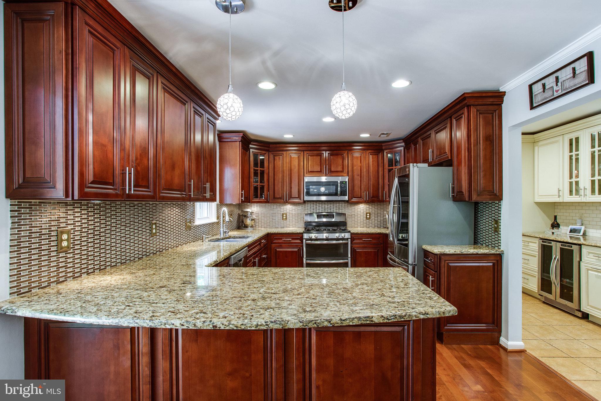 AMBERWOOD - Residential