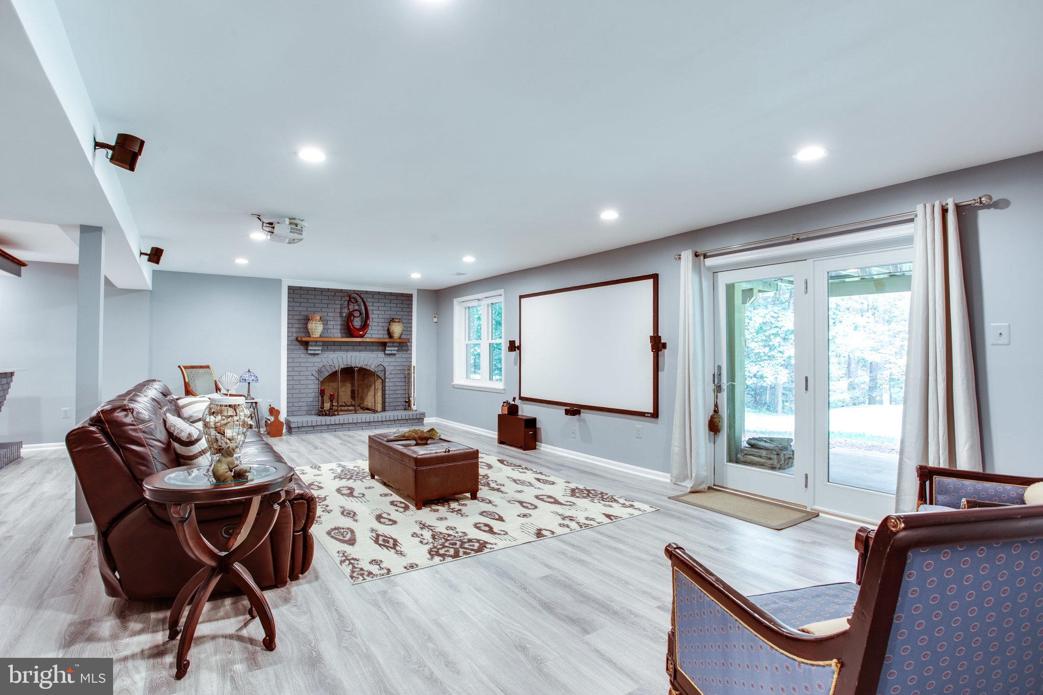 AMBERWOOD - Residential