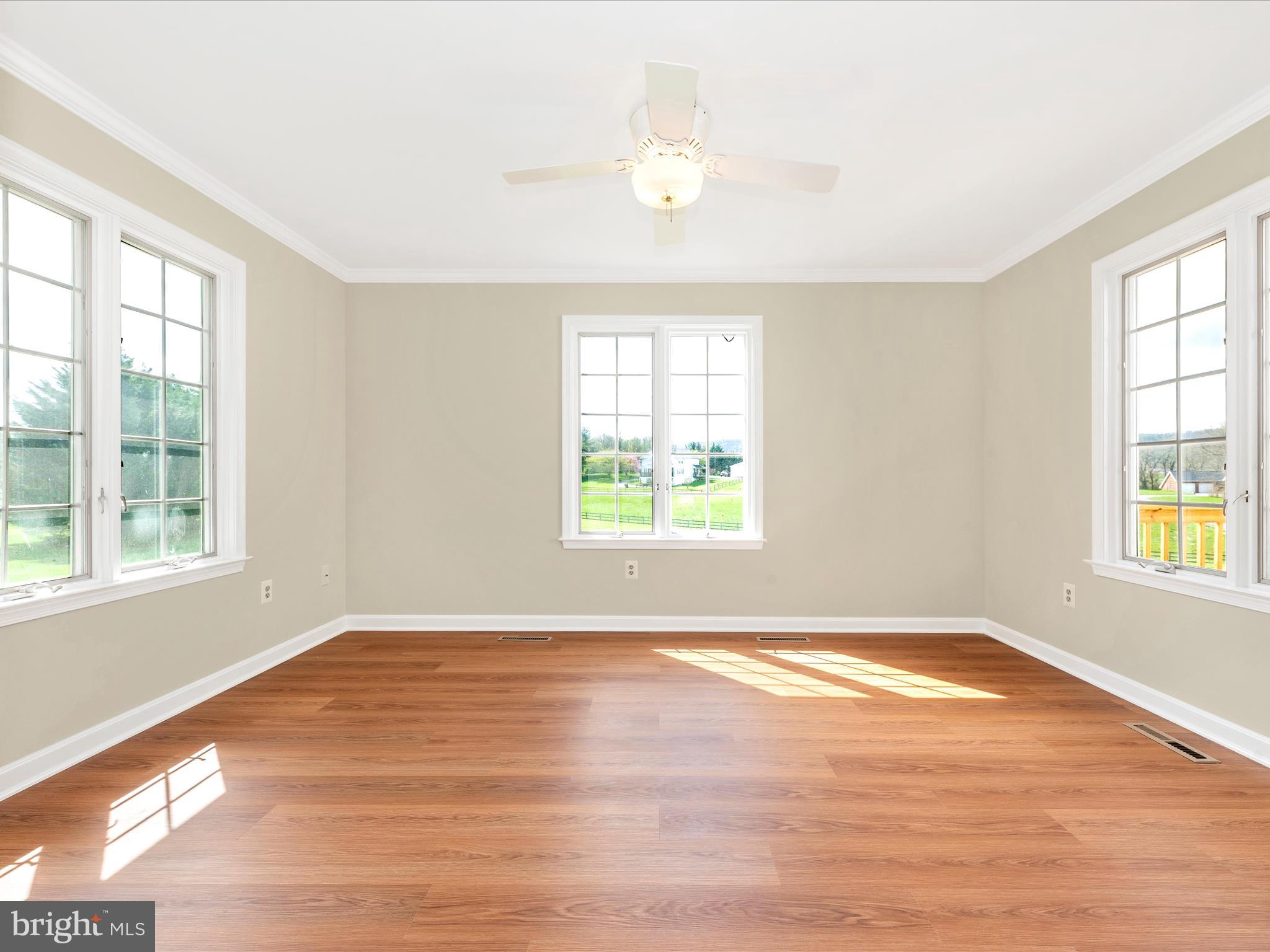 MAPLECREST FARM - Residential