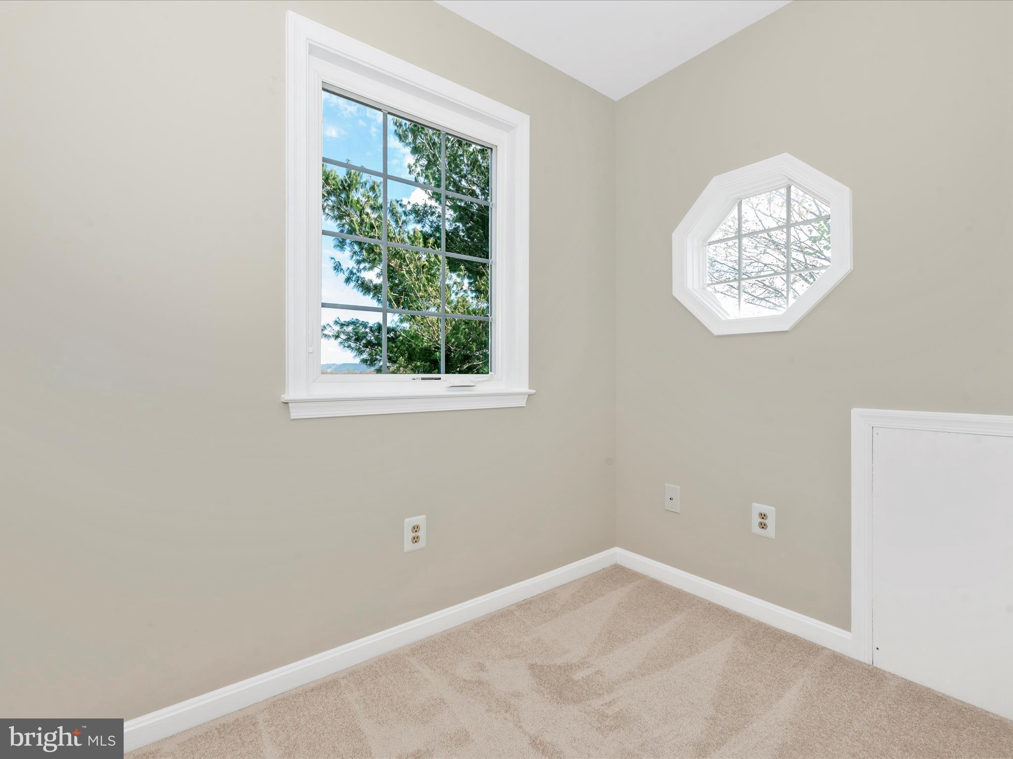 MAPLECREST FARM - Residential