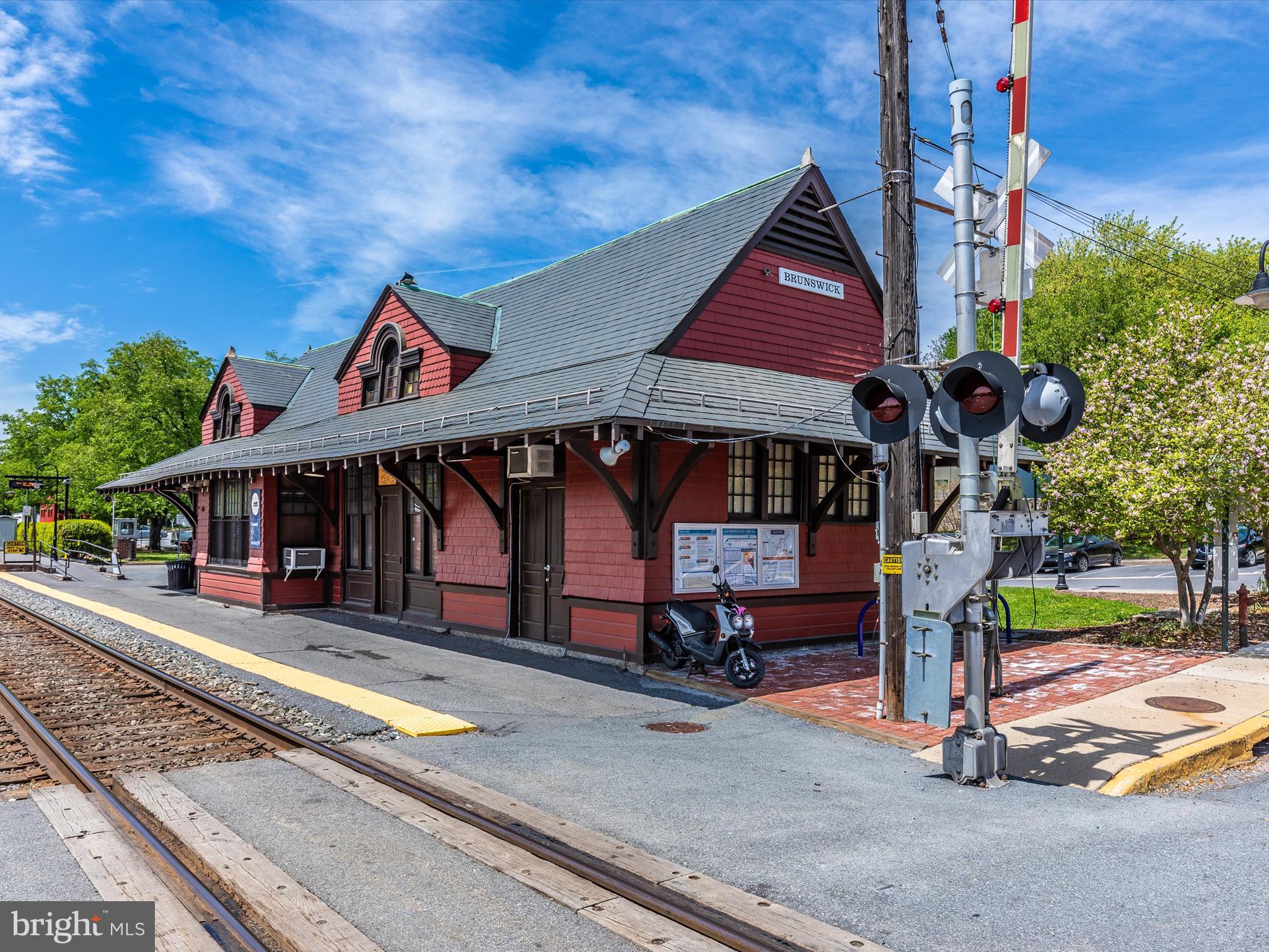 MAPLECREST FARM - Residential