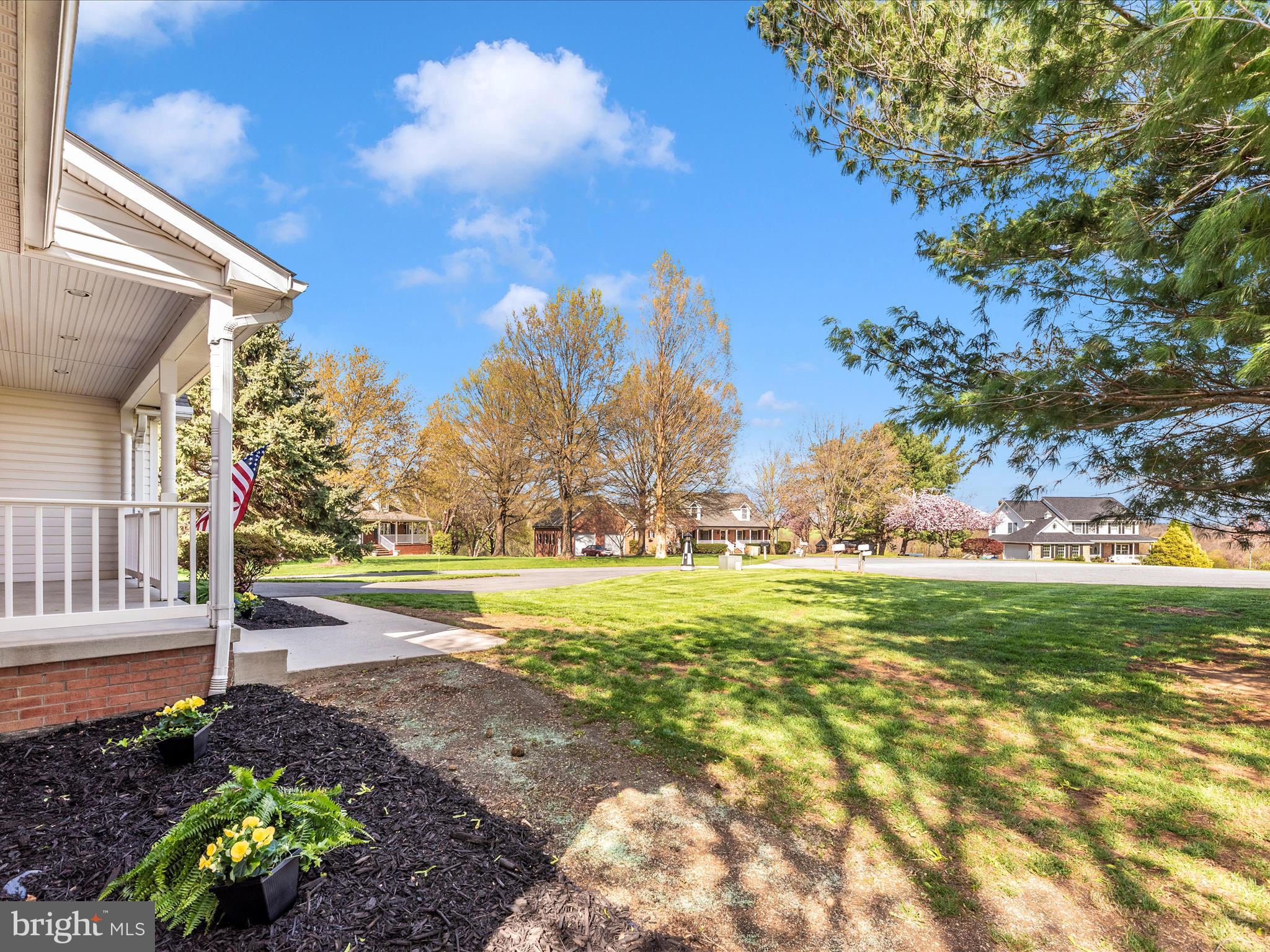 MAPLECREST FARM - Residential