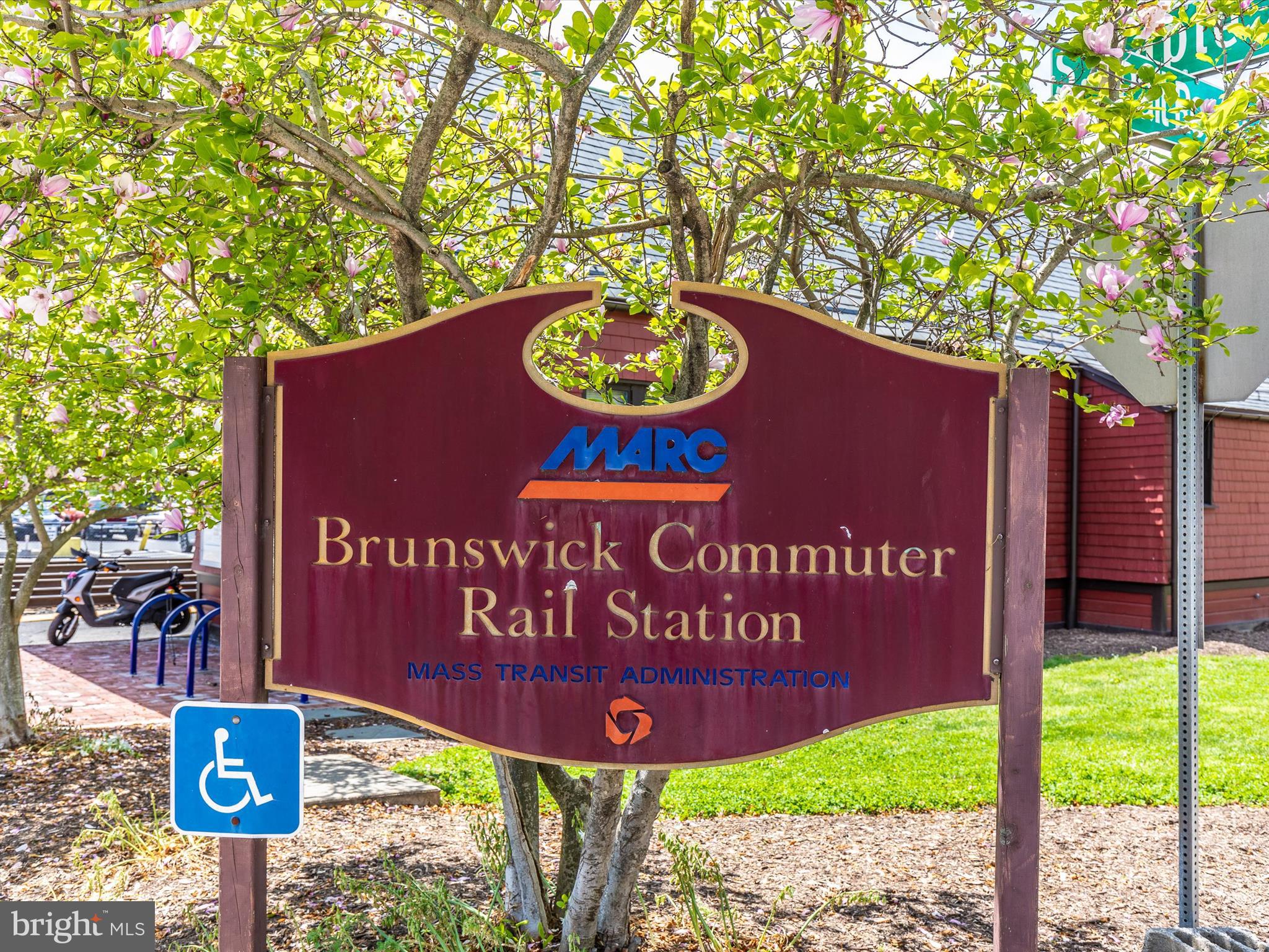 MAPLECREST FARM - Residential