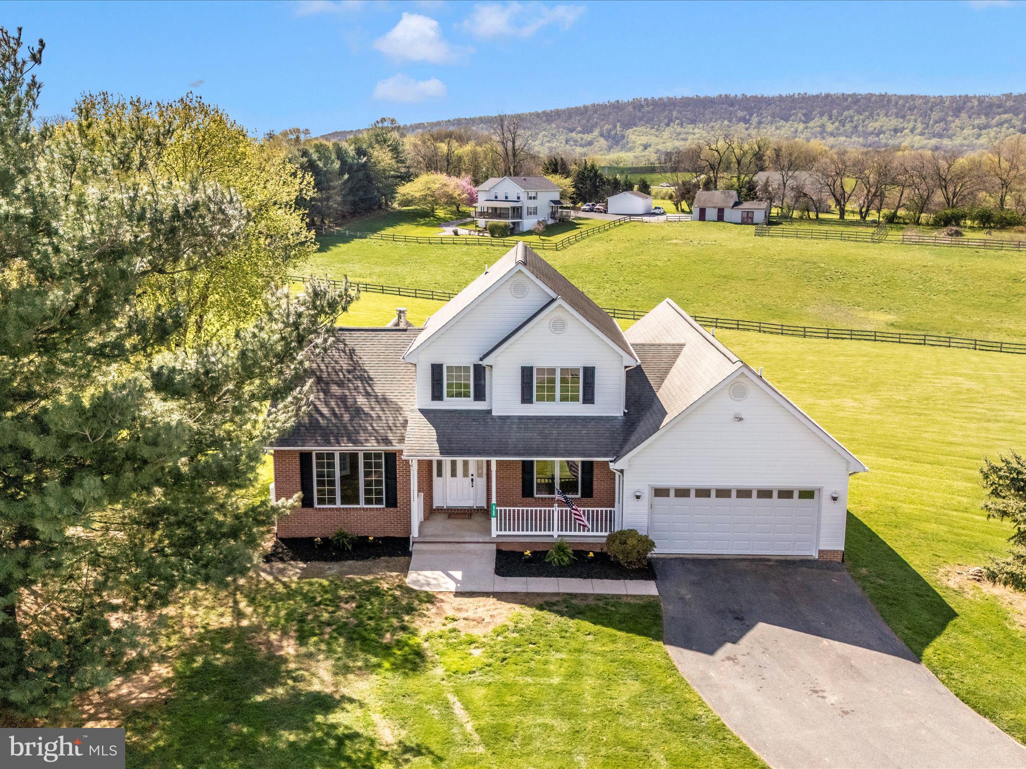 MAPLECREST FARM - Residential