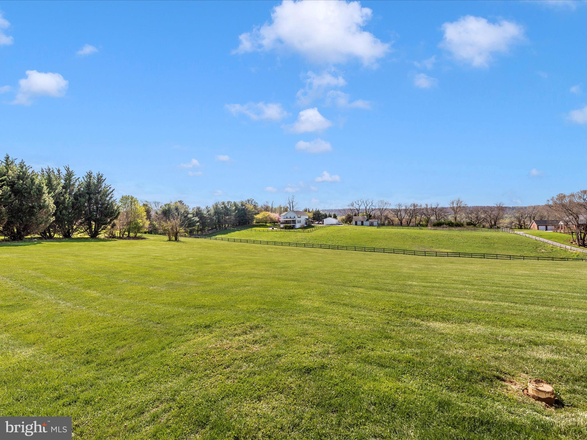 MAPLECREST FARM - Residential