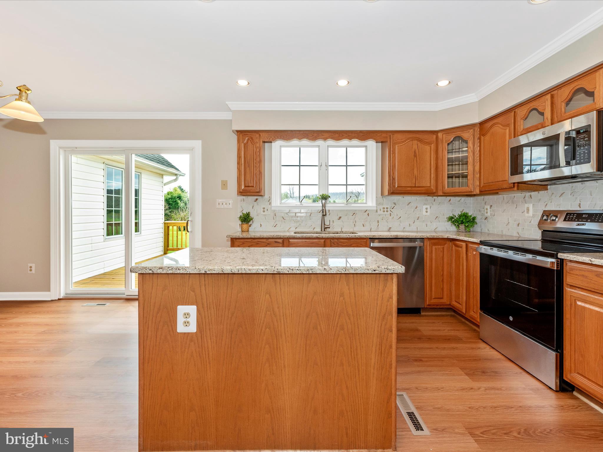 MAPLECREST FARM - Residential