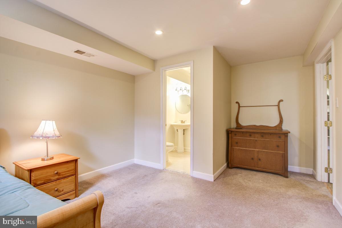 INDIAN OAKS - Residential