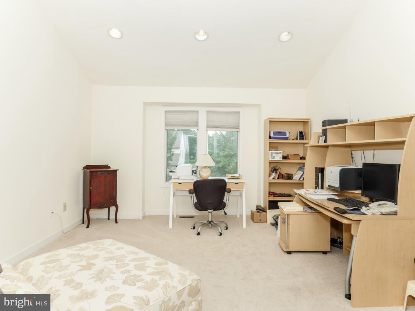 HILLS AT NORTHAMPT - Residential