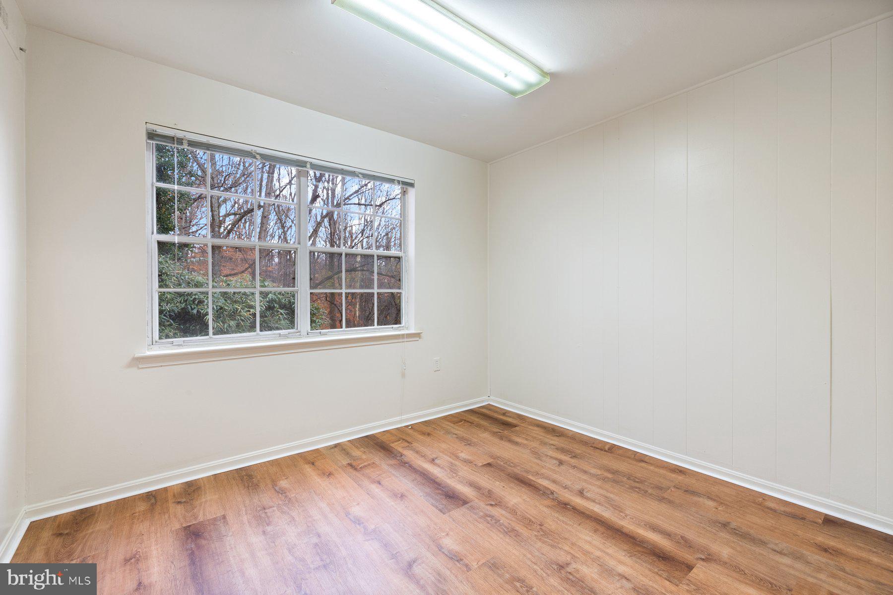 PLYMOUTH GARDENS - Residential Lease