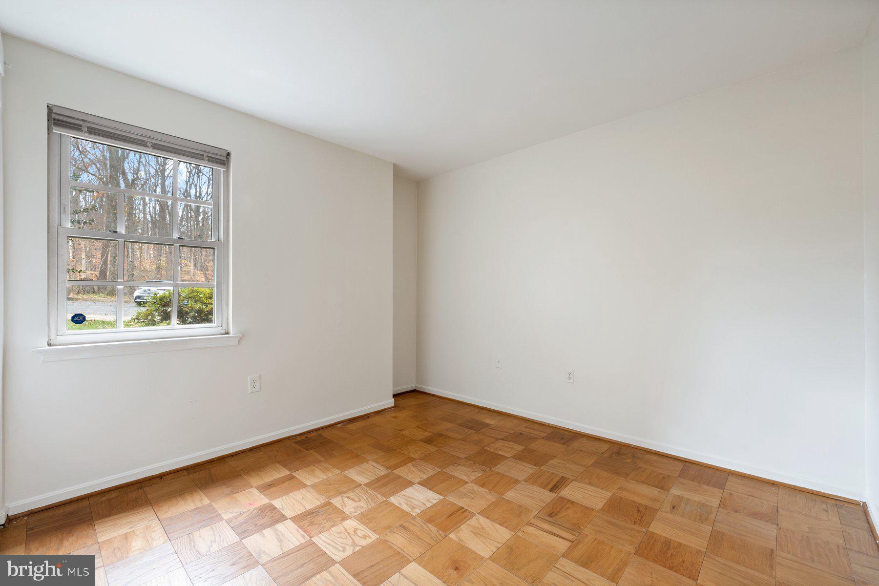 PLYMOUTH GARDENS - Residential Lease