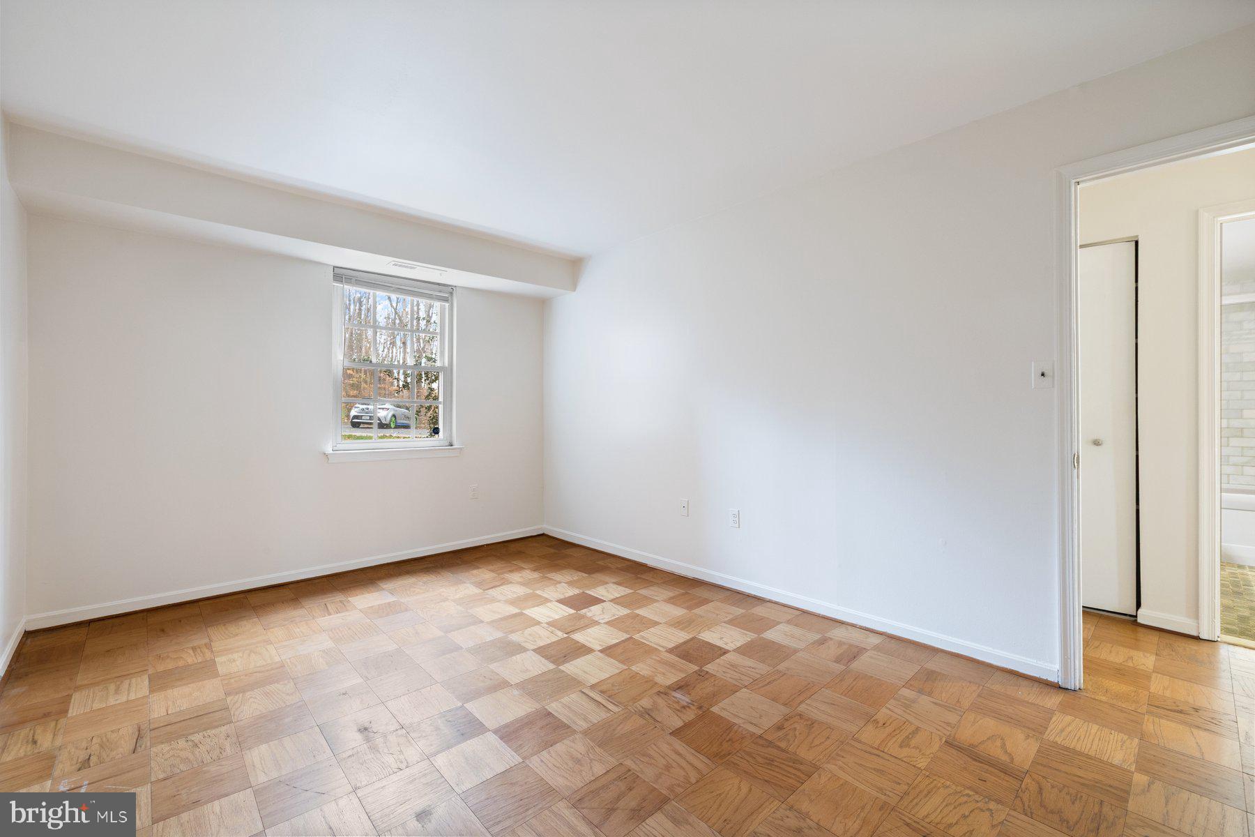 PLYMOUTH GARDENS - Residential Lease