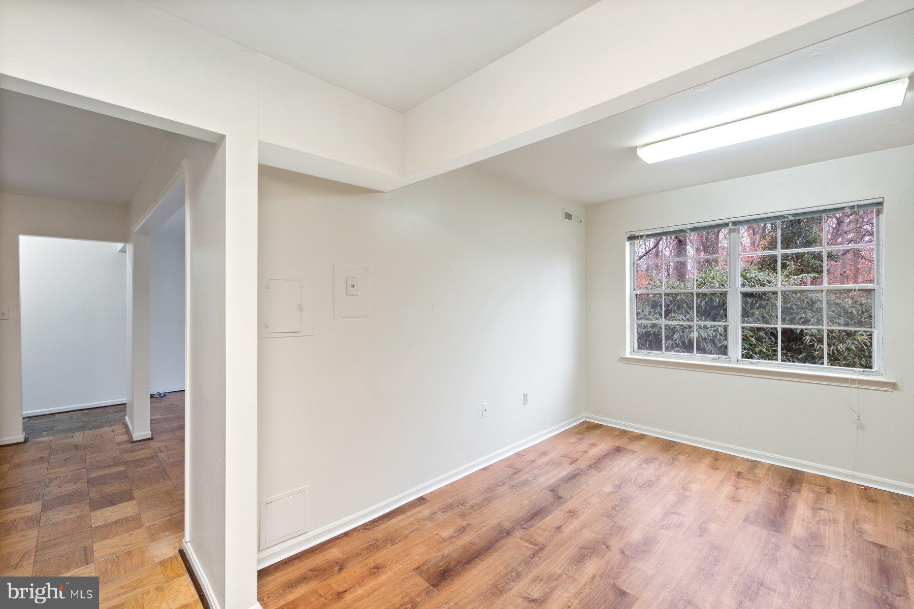 PLYMOUTH GARDENS - Residential Lease