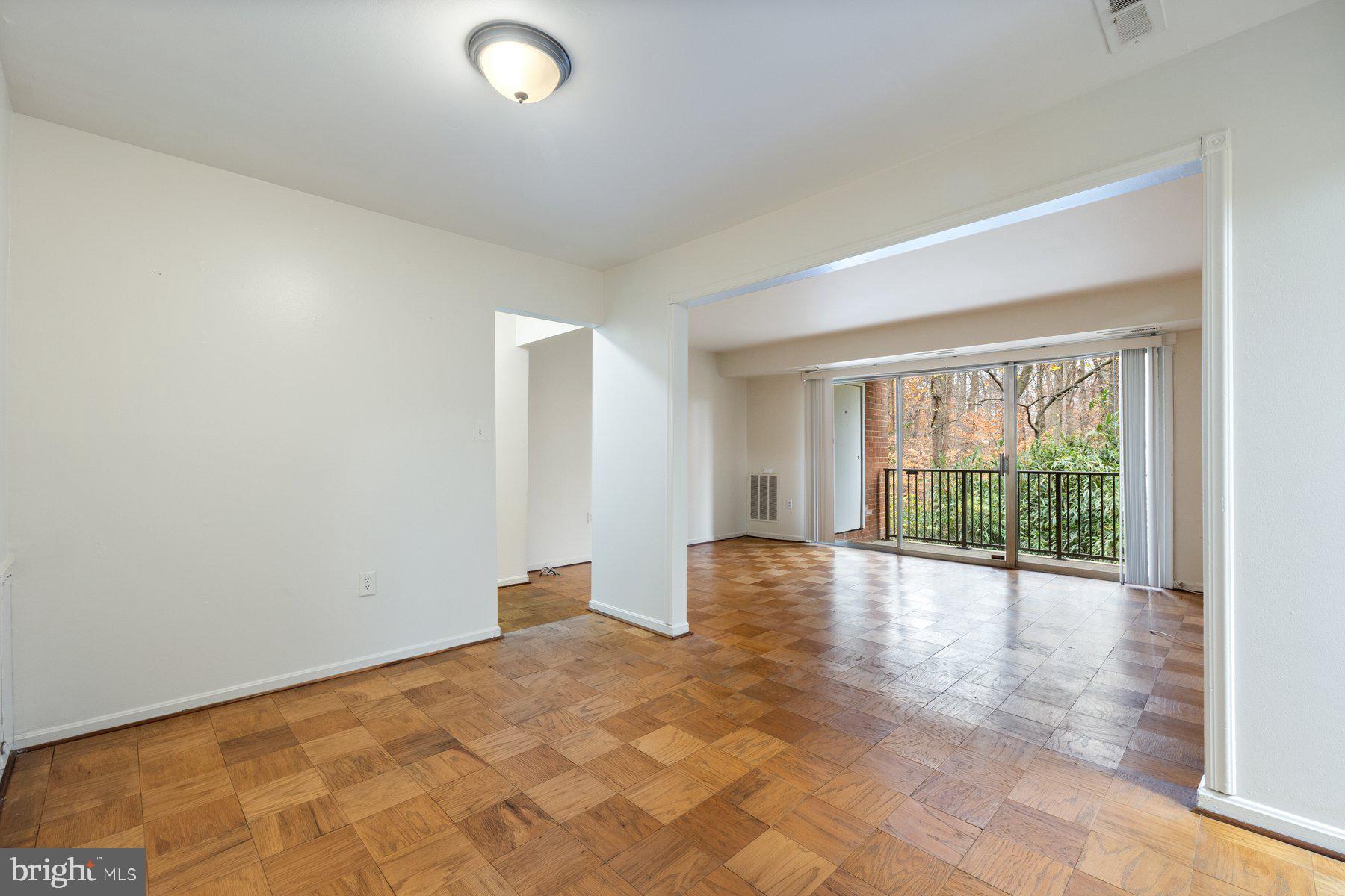 PLYMOUTH GARDENS - Residential Lease