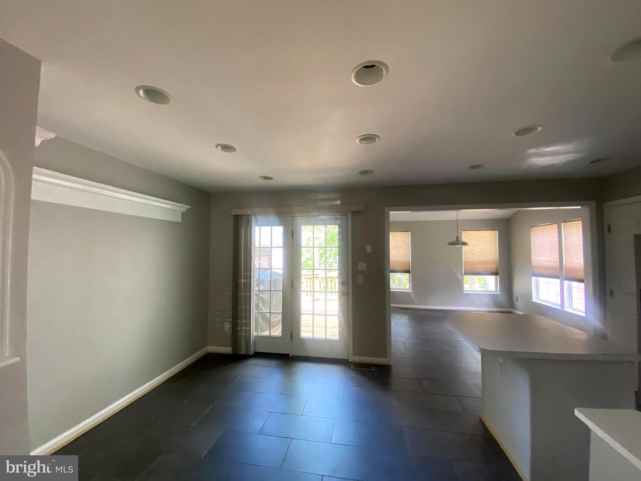 RIVERSIDE VILLAGES - Residential Lease