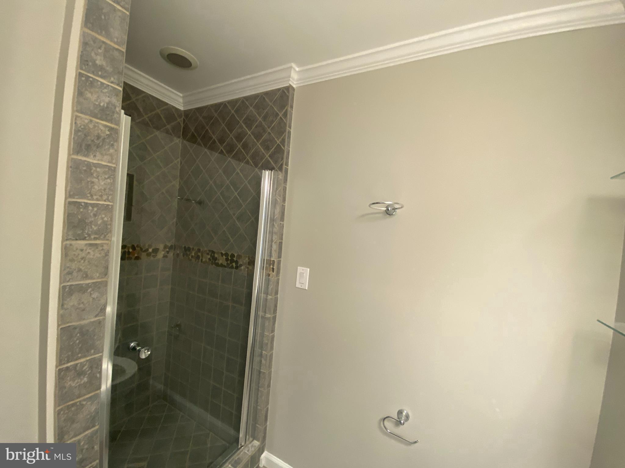 RIVERSIDE VILLAGES - Residential Lease