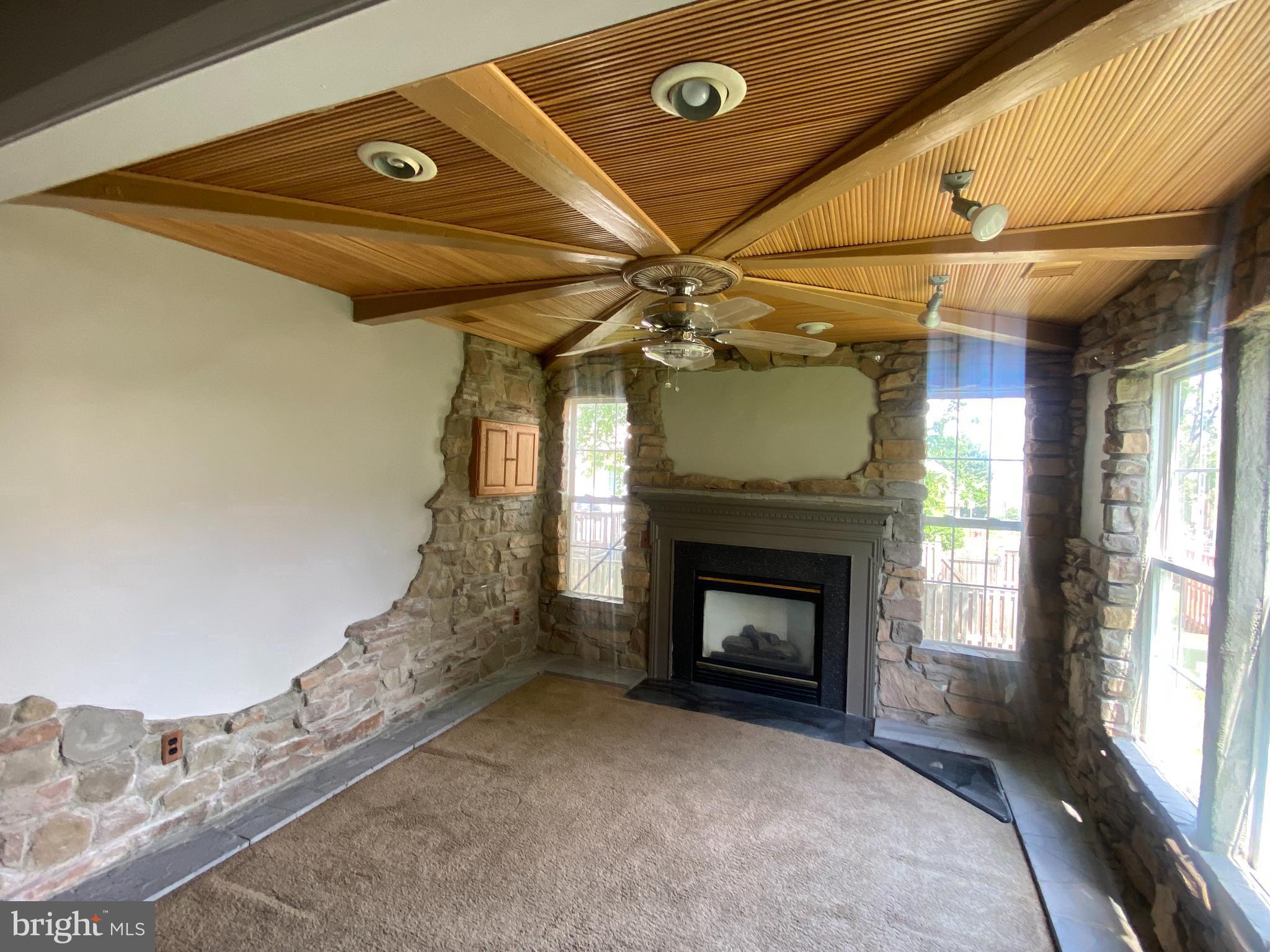 RIVERSIDE VILLAGES - Residential Lease