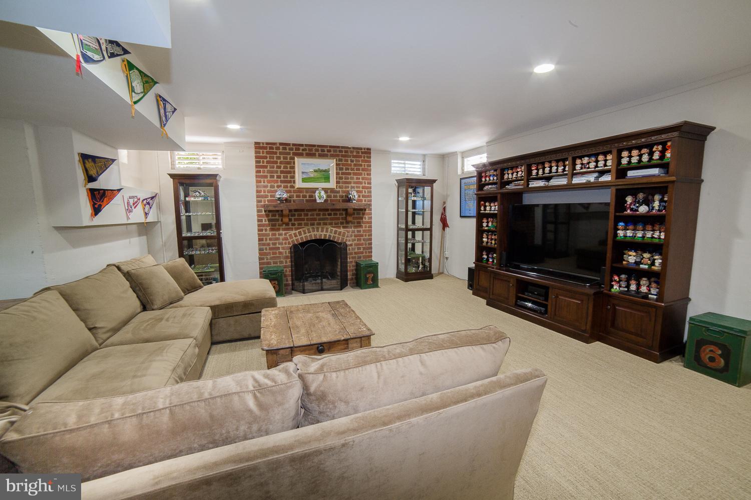 BISHOP - Residential