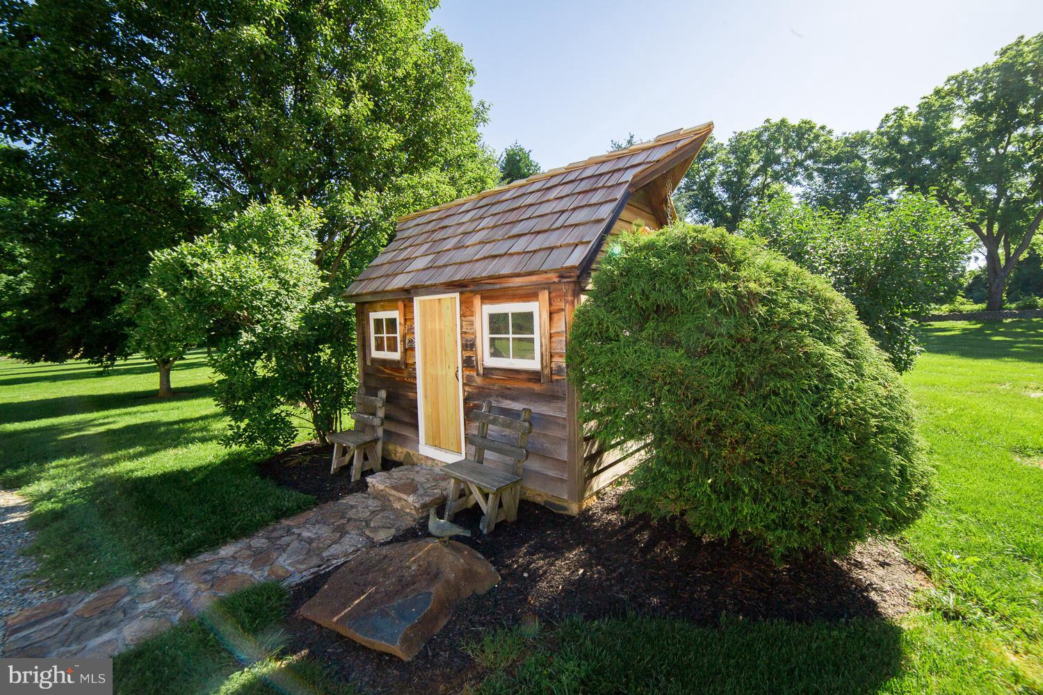 BISHOP - Residential