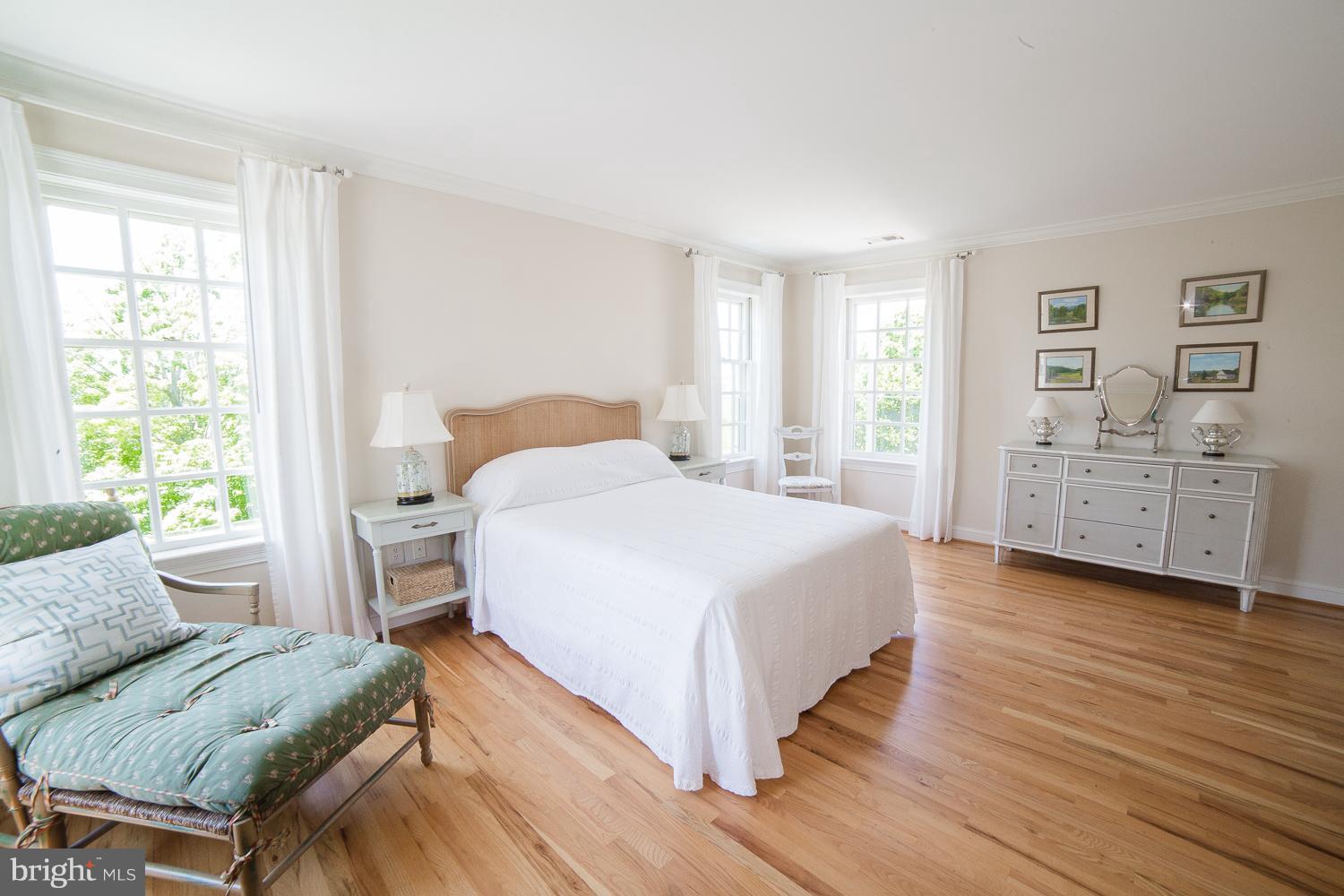 BISHOP - Residential