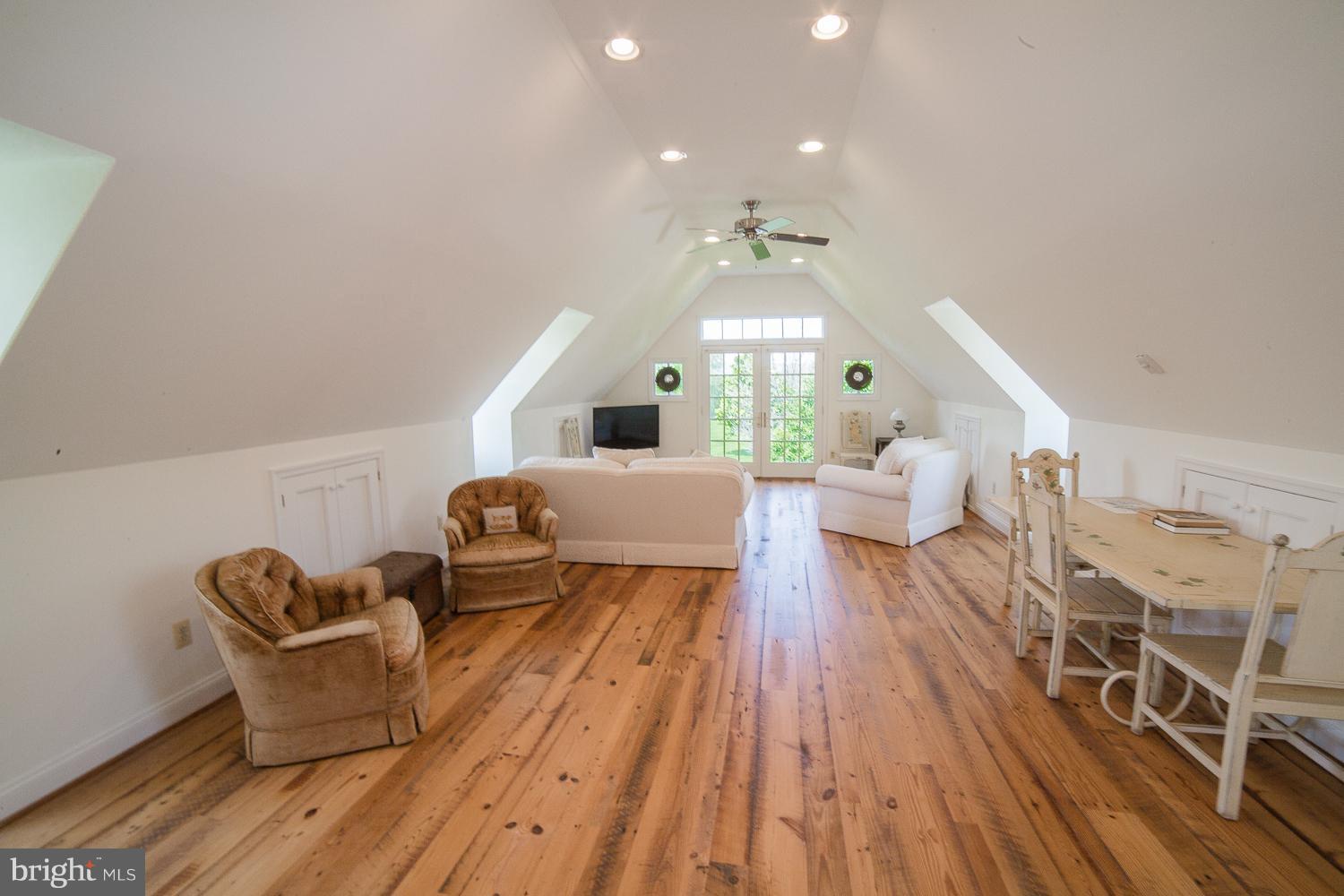 BISHOP - Residential