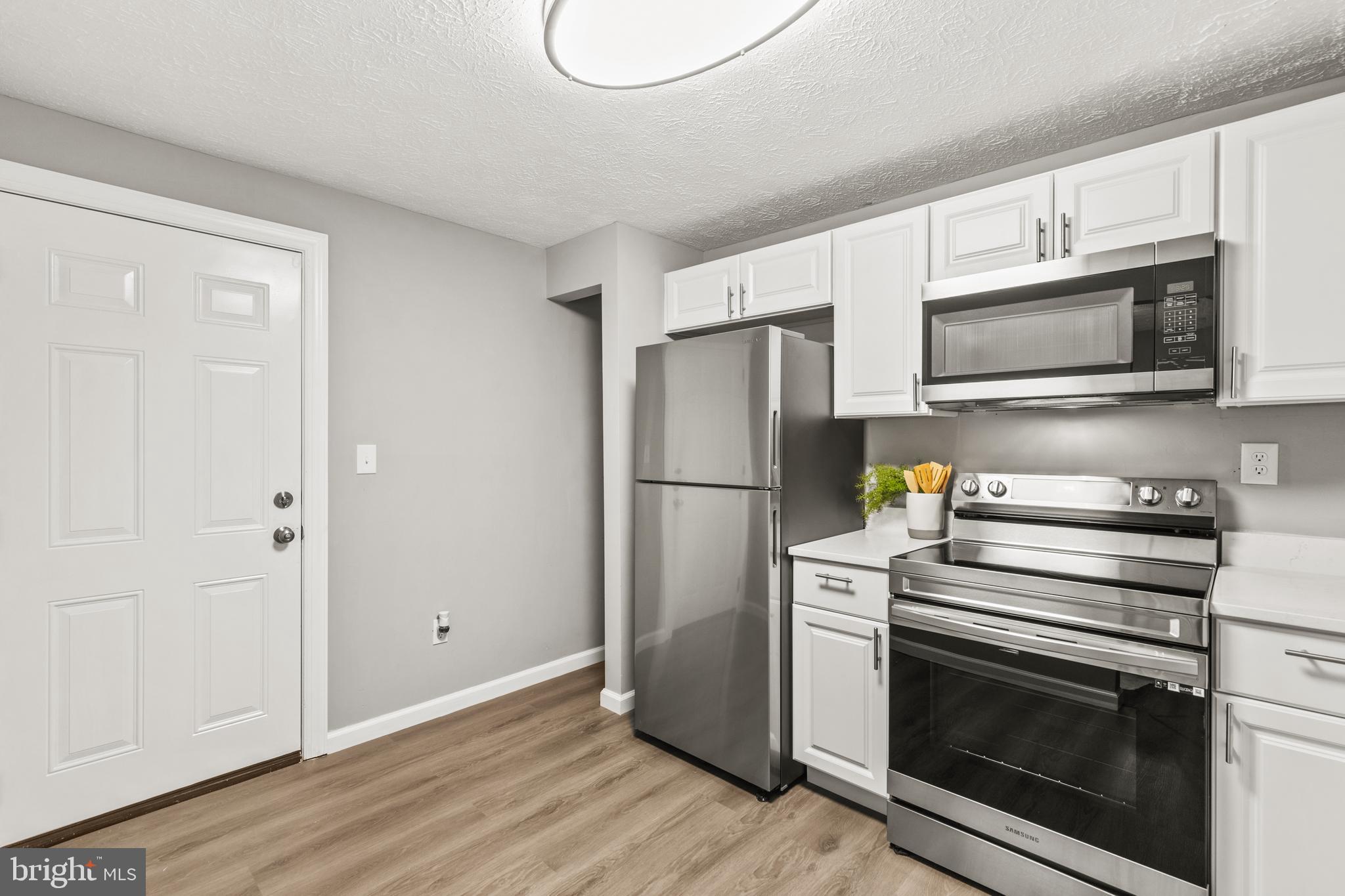 HARMANS WOODS - Residential