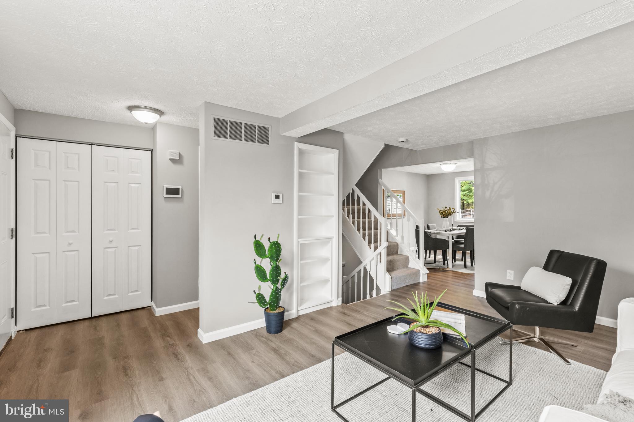 HARMANS WOODS - Residential