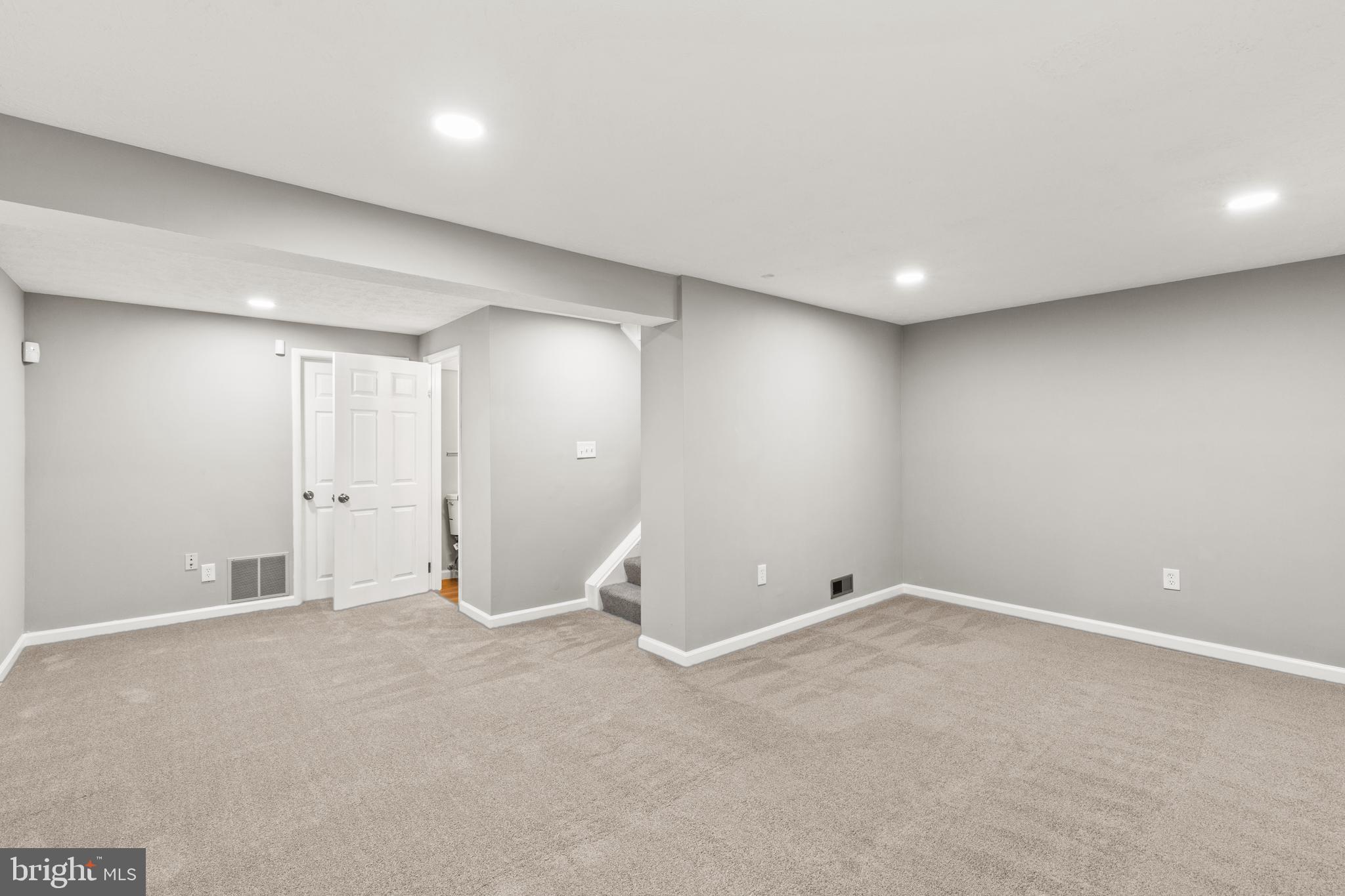 HARMANS WOODS - Residential