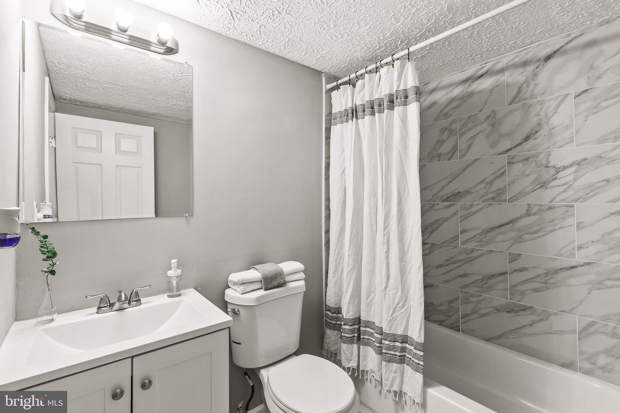 HARMANS WOODS - Residential