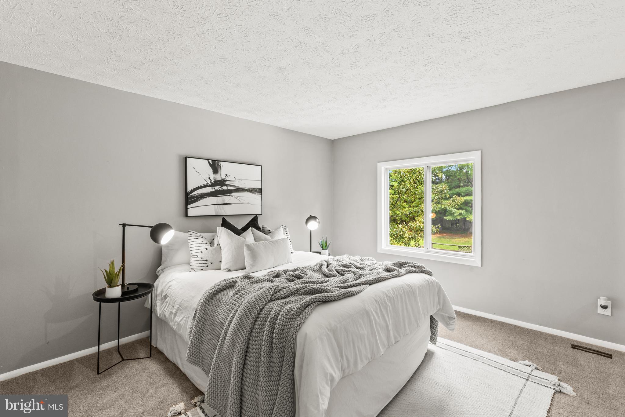 HARMANS WOODS - Residential