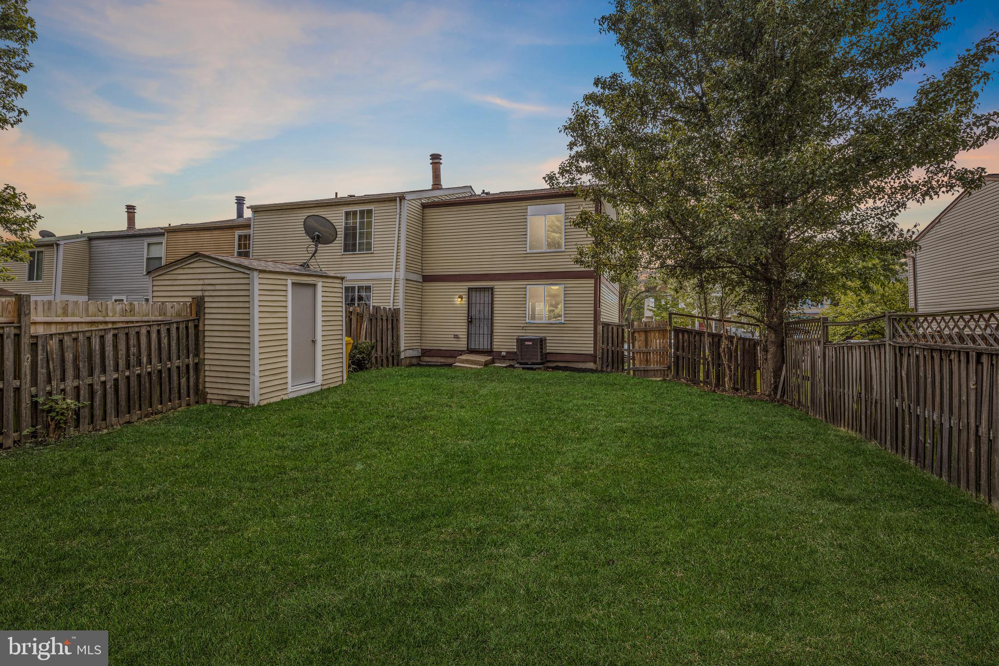 HARMANS WOODS - Residential