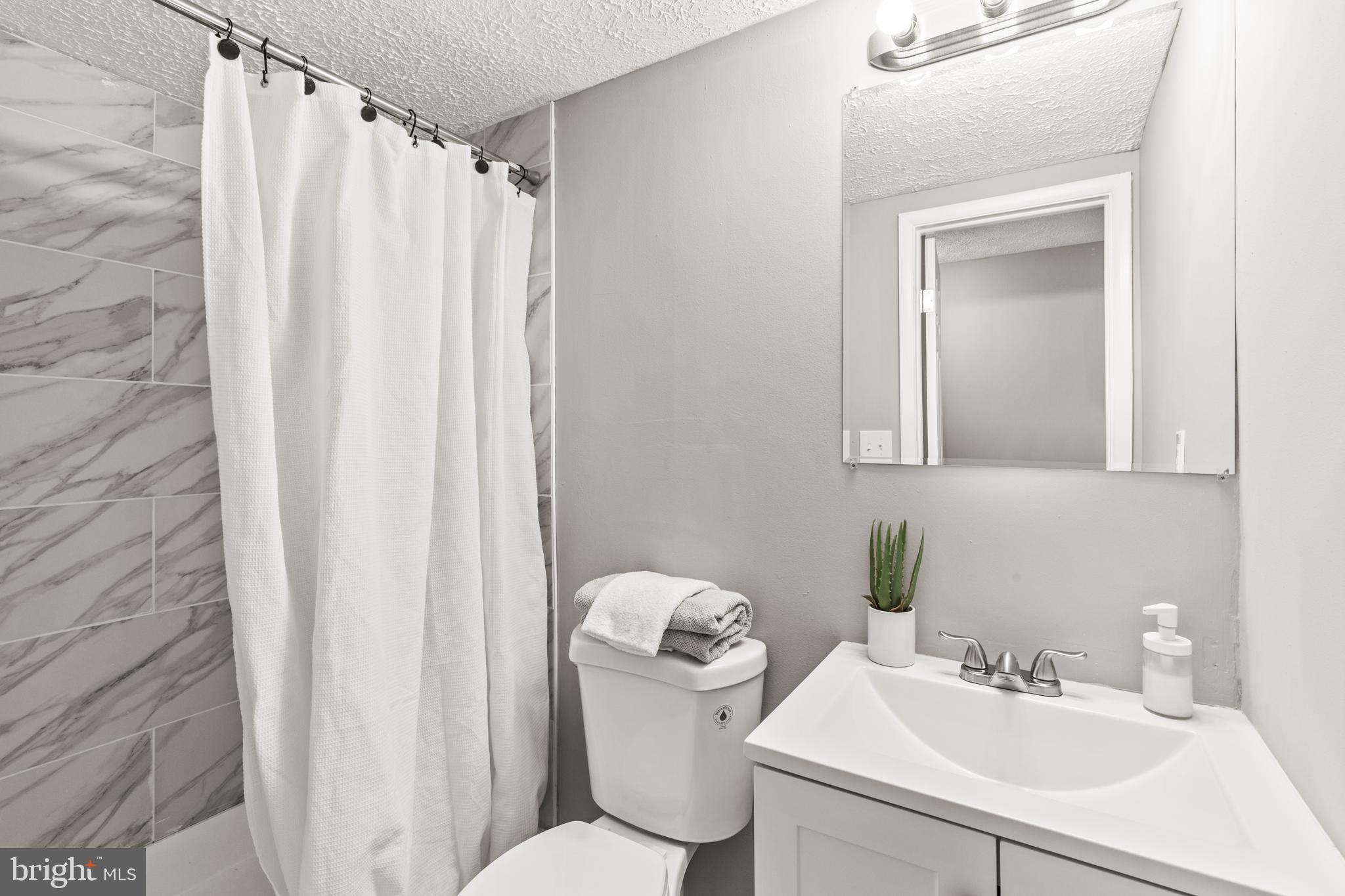 HARMANS WOODS - Residential