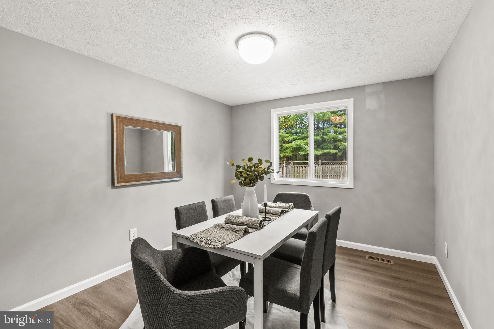 HARMANS WOODS - Residential