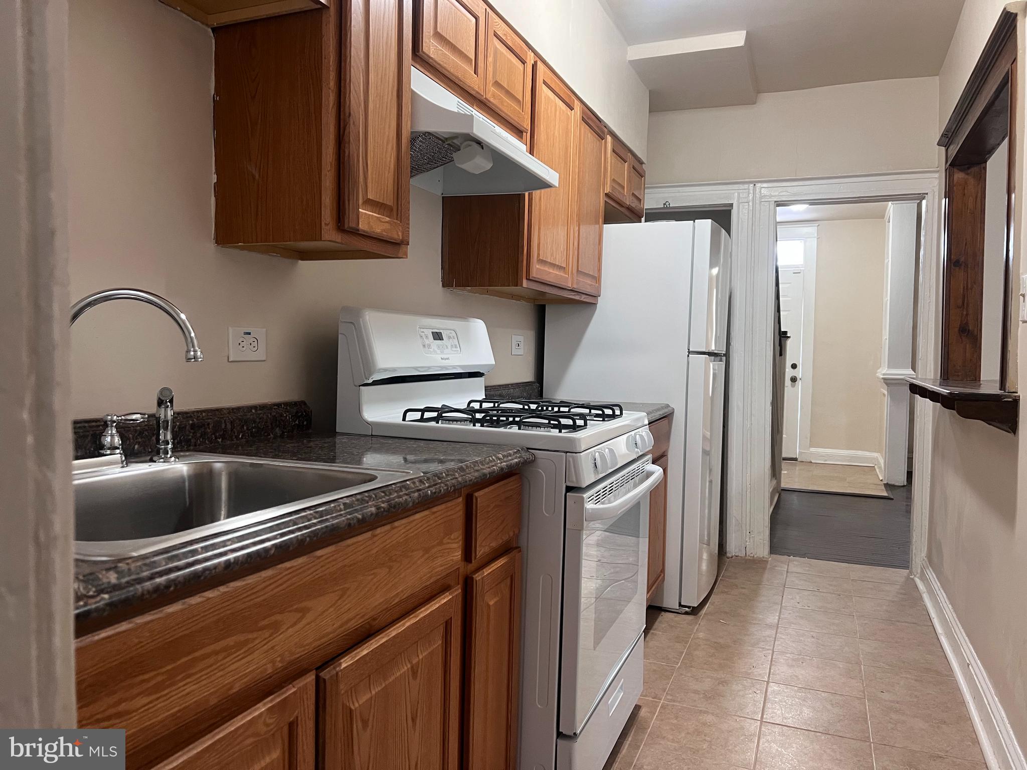 PARK HEIGHTS - Residential Lease