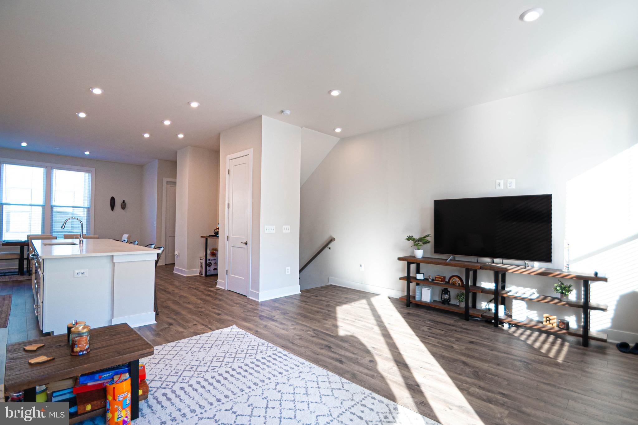2453 LIBERTY LOOP