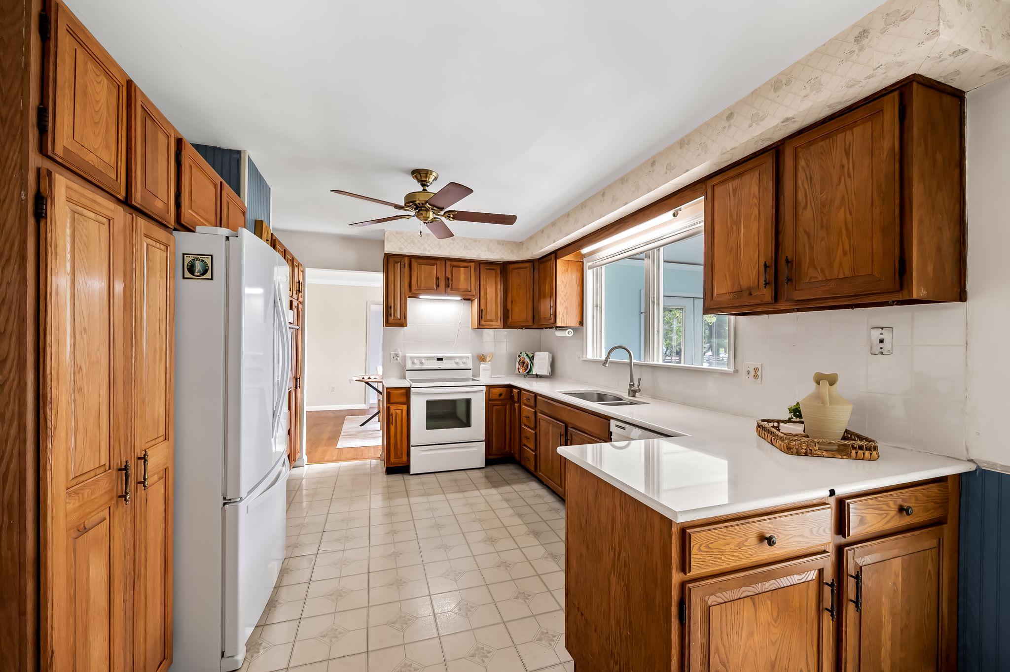 HARFORD MANOR FARMS - Residential