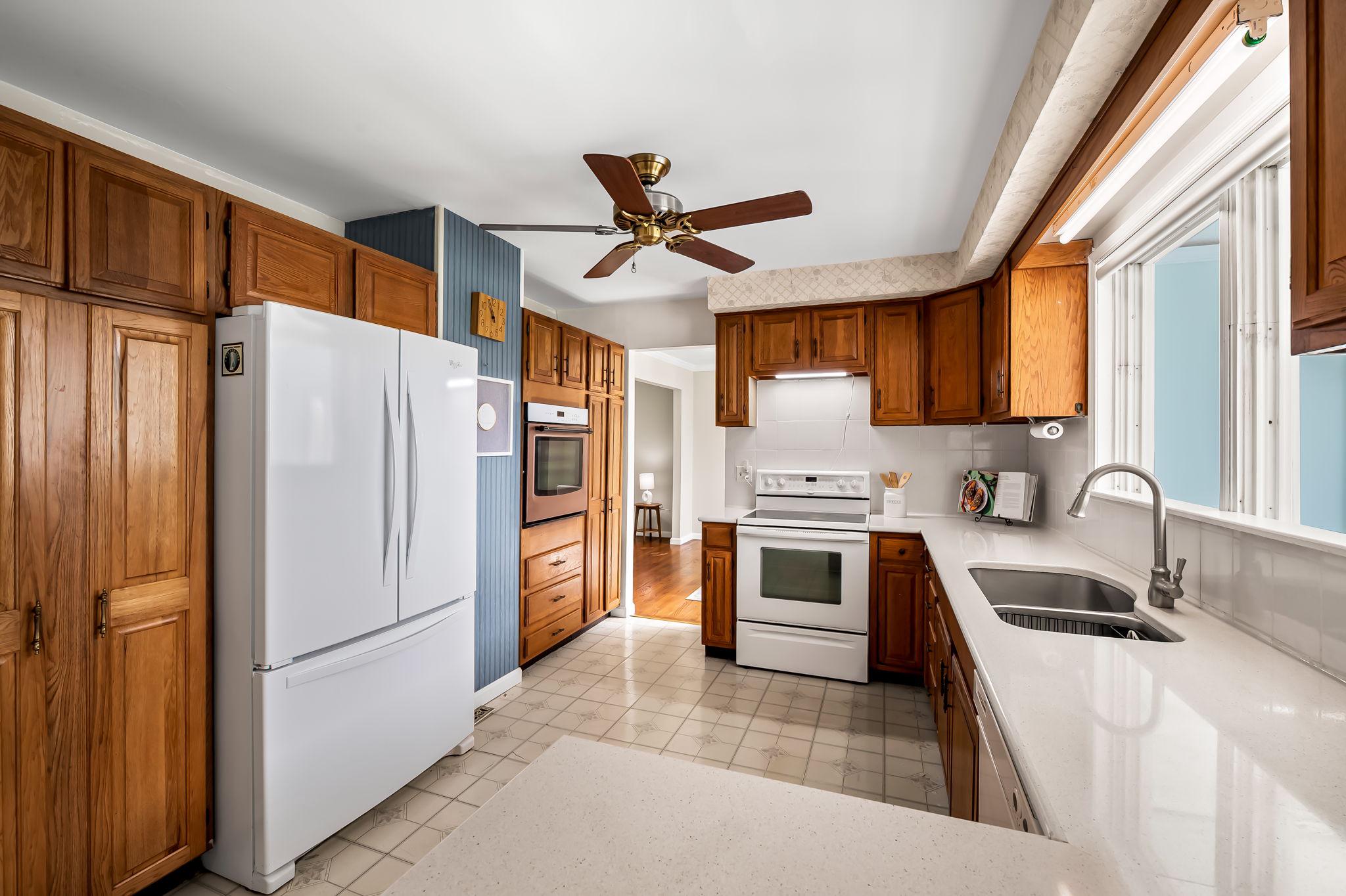 HARFORD MANOR FARMS - Residential