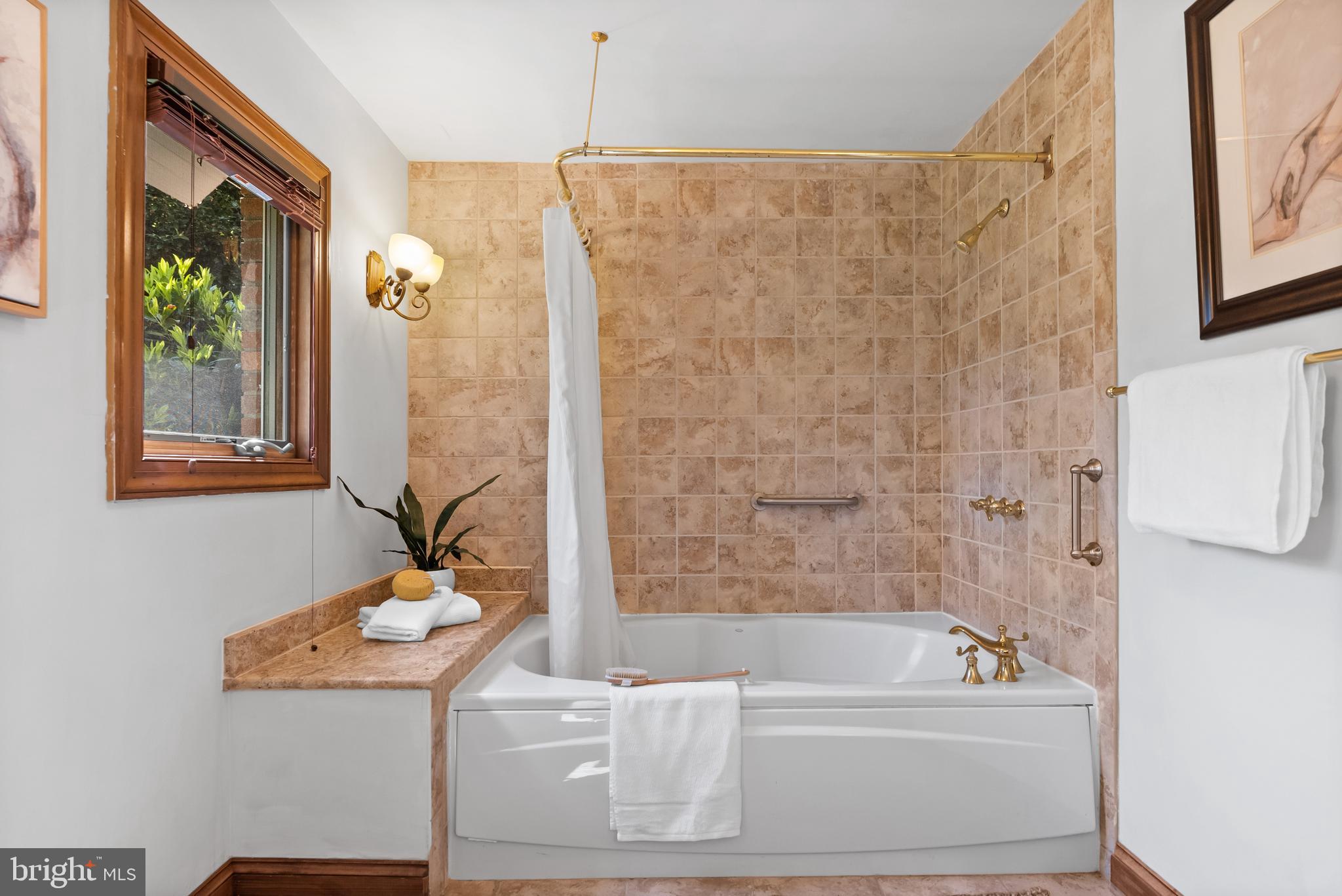 SWAN CREEK CLUB - Residential