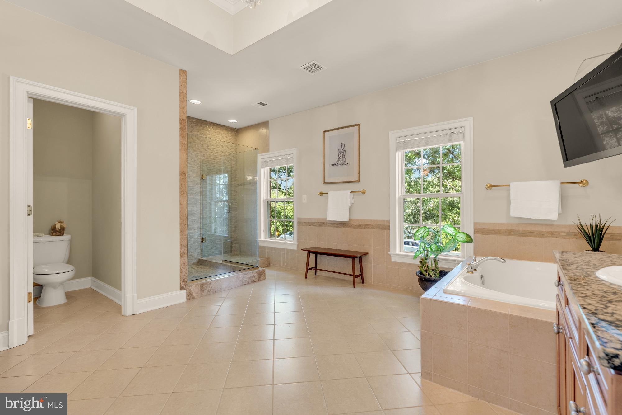 LINWAY PARK OF MCLEAN - Residential