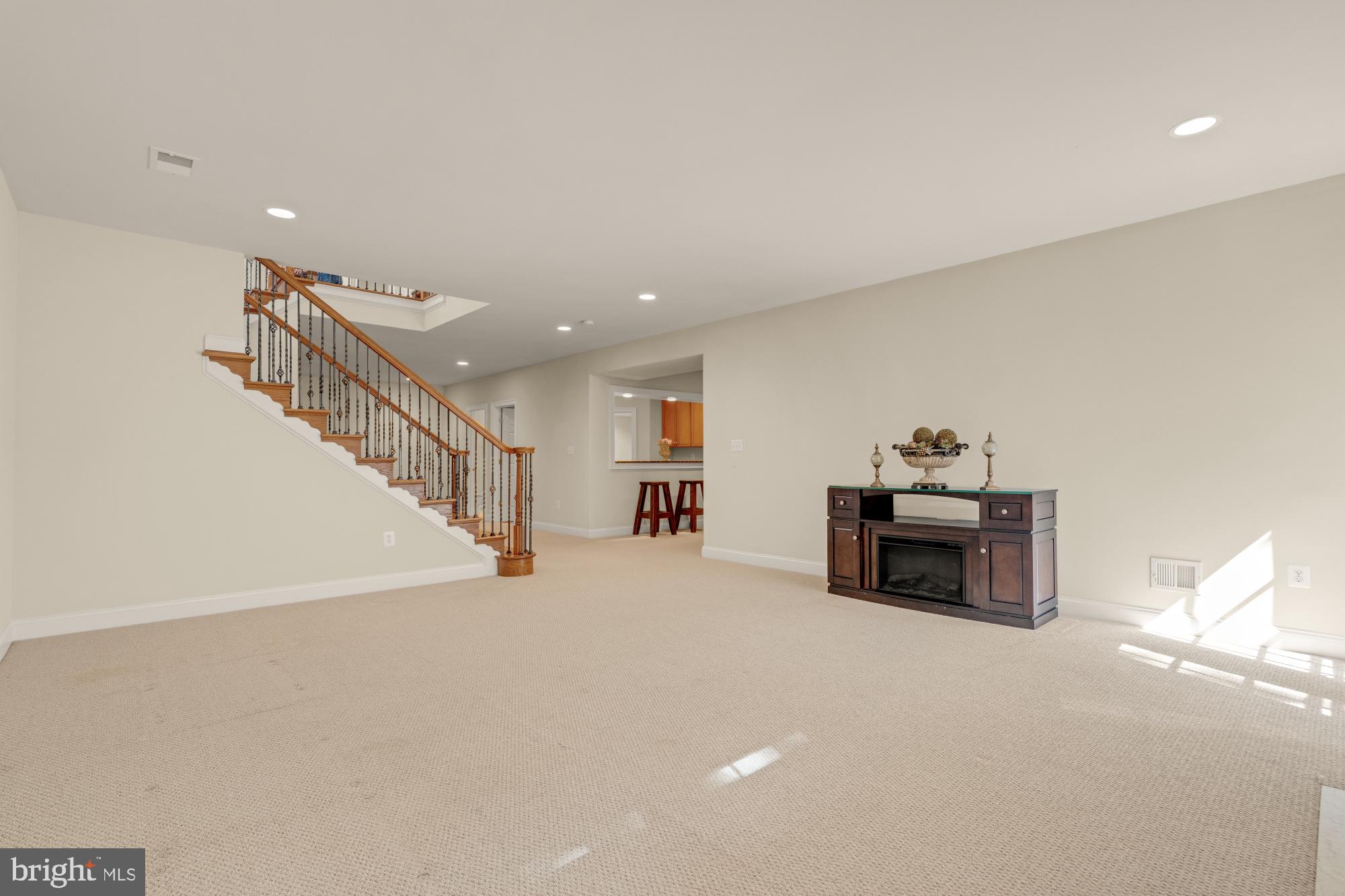 LINWAY PARK OF MCLEAN - Residential