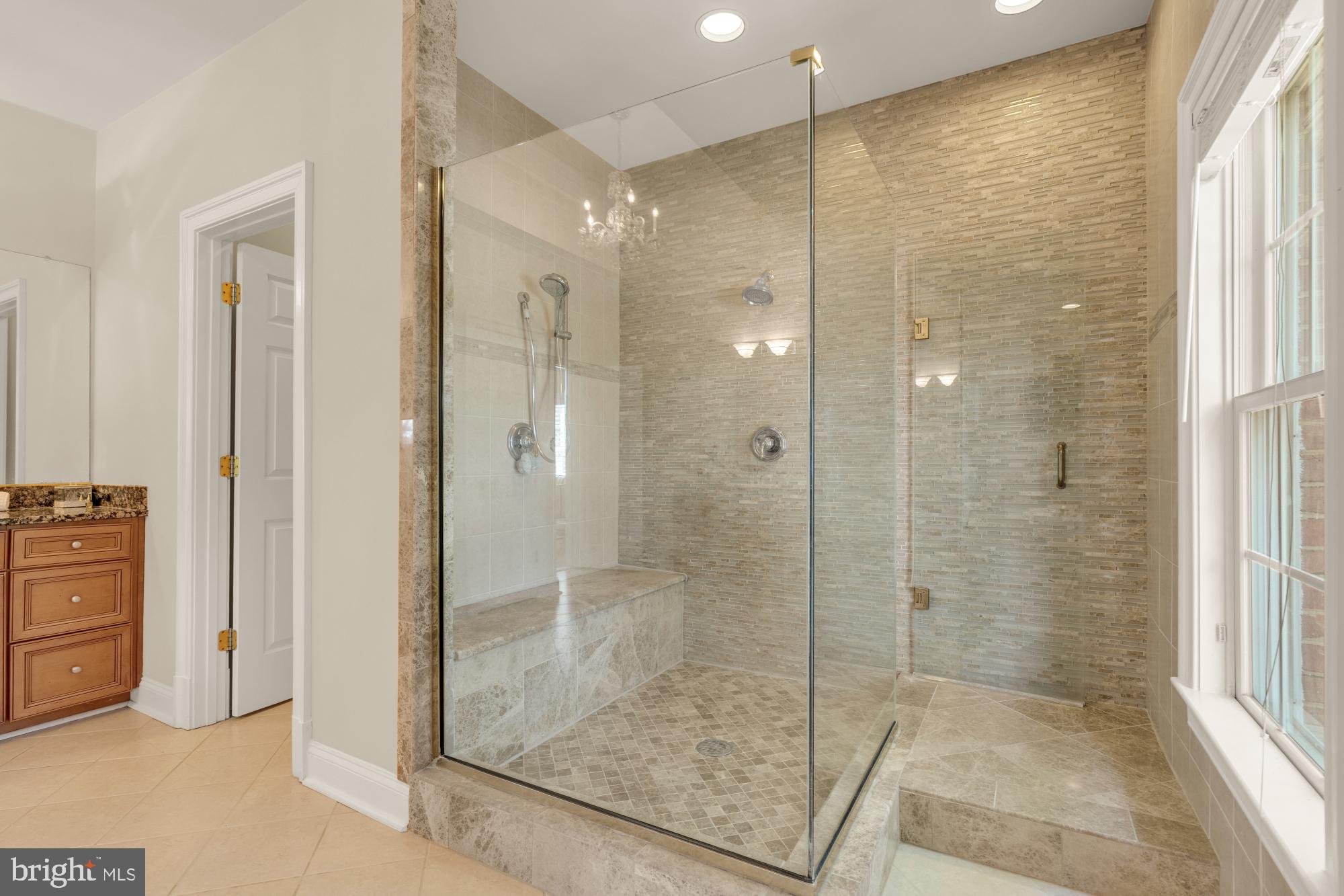 LINWAY PARK OF MCLEAN - Residential