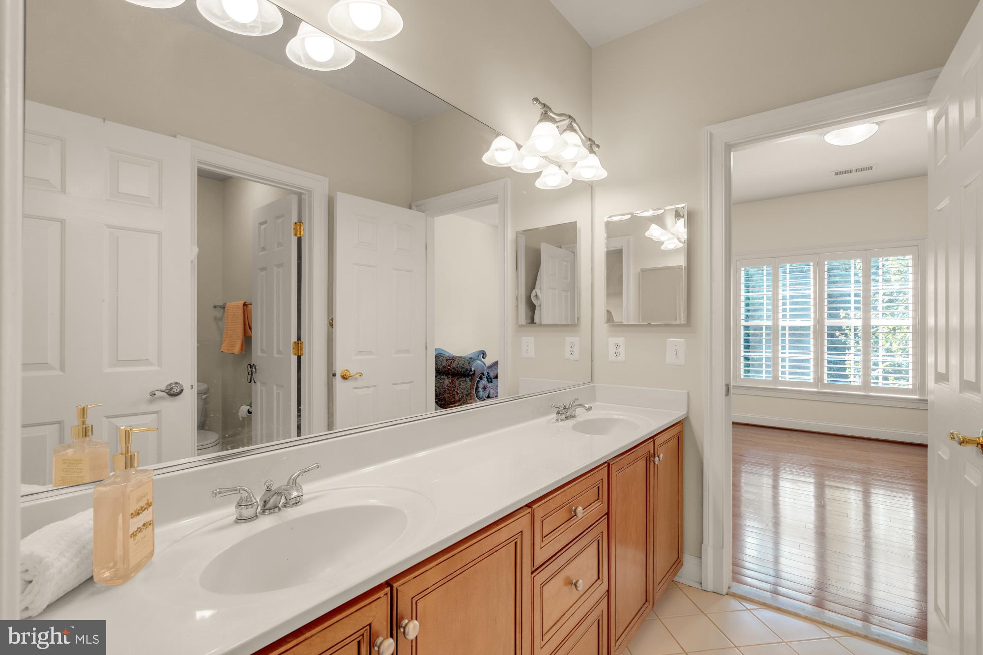 LINWAY PARK OF MCLEAN - Residential