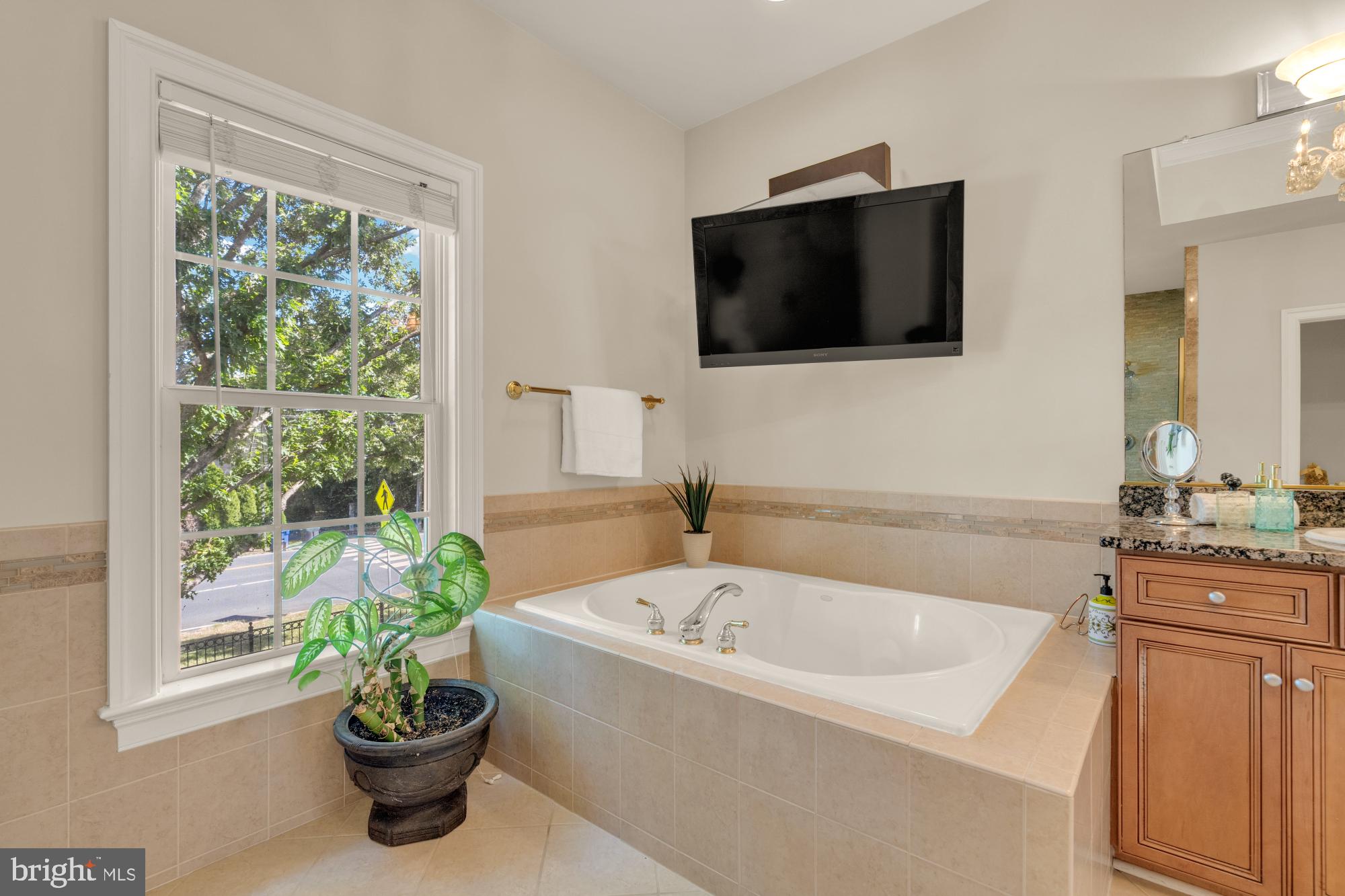 LINWAY PARK OF MCLEAN - Residential