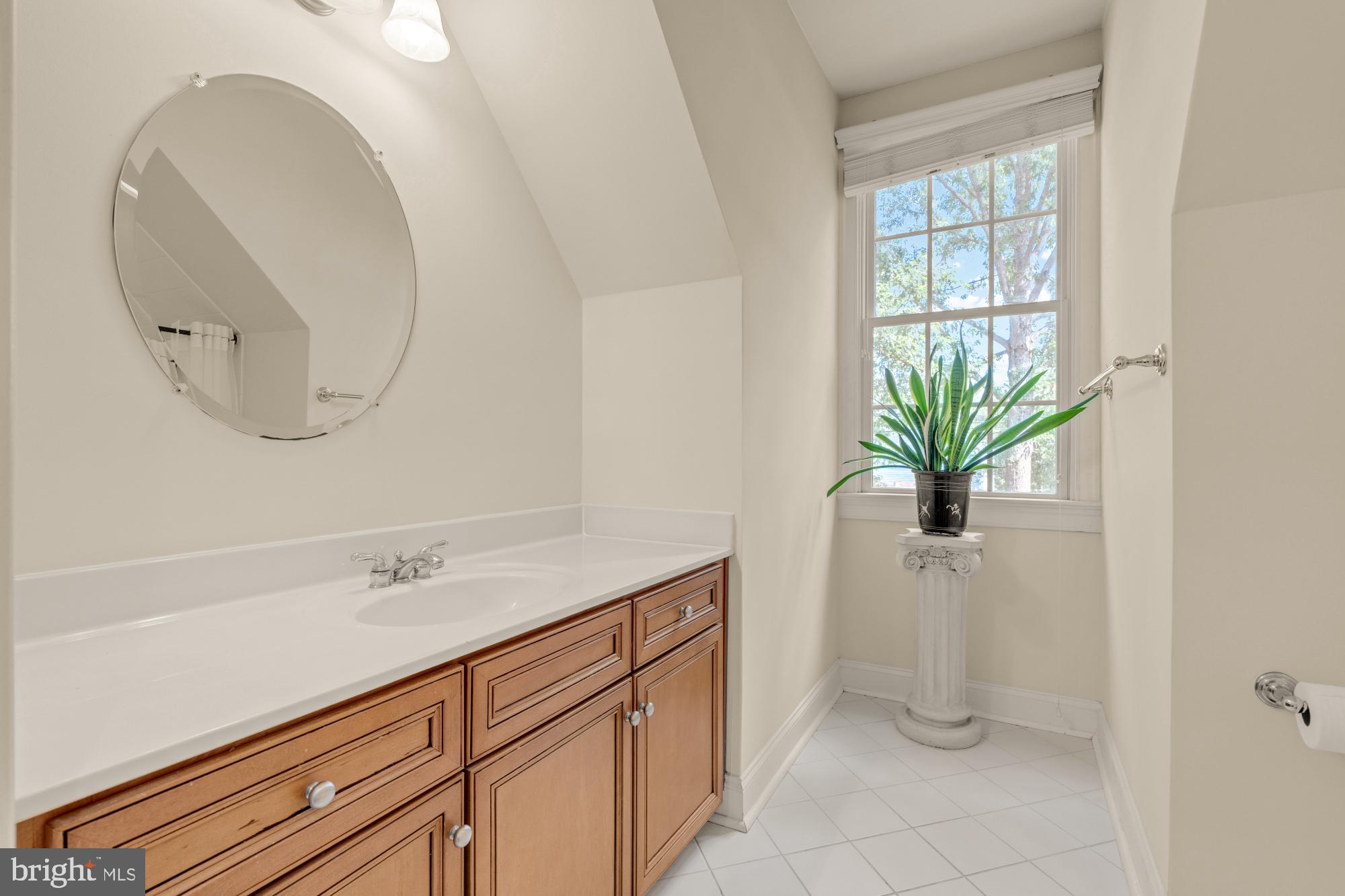 LINWAY PARK OF MCLEAN - Residential