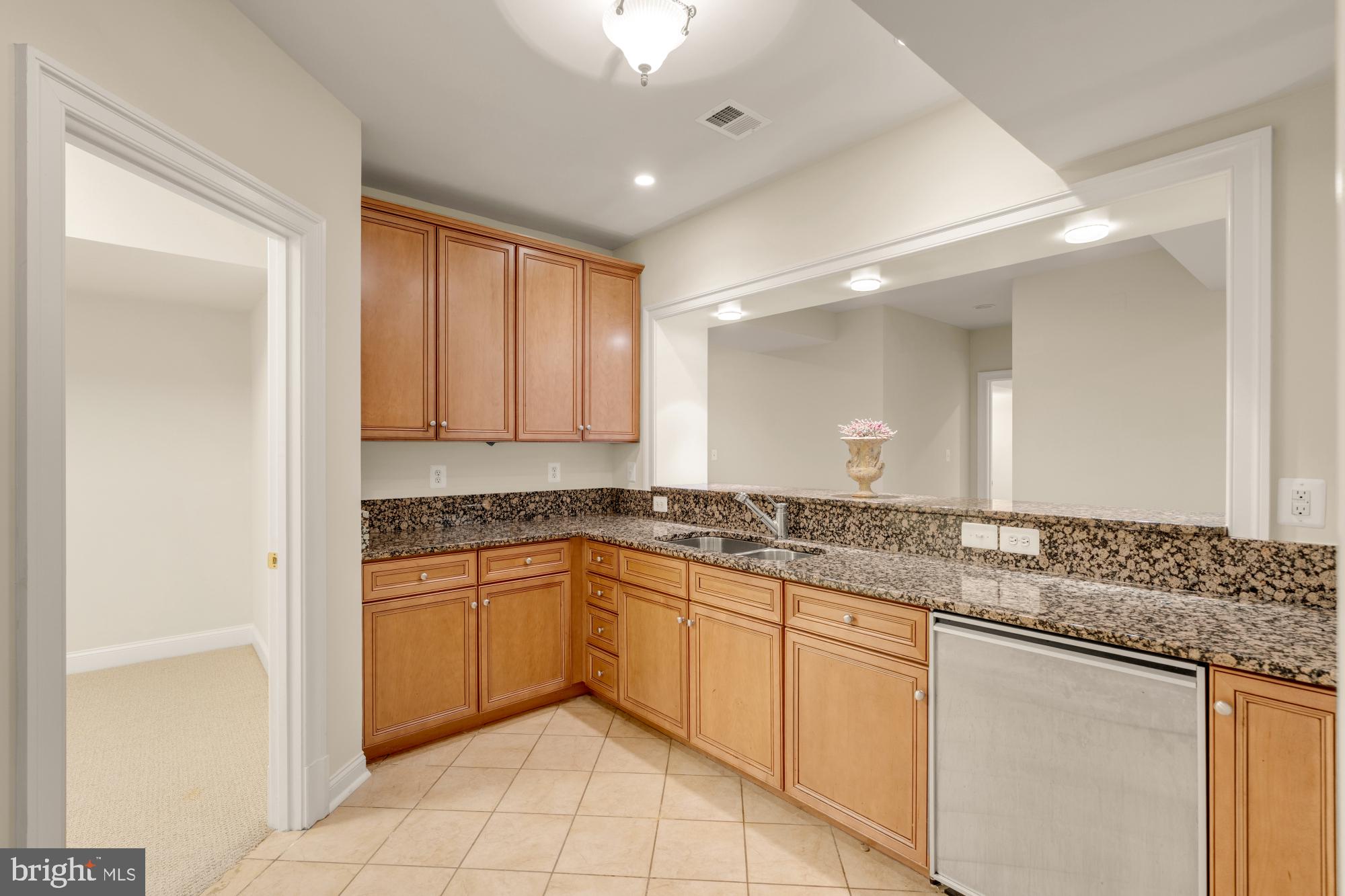 LINWAY PARK OF MCLEAN - Residential