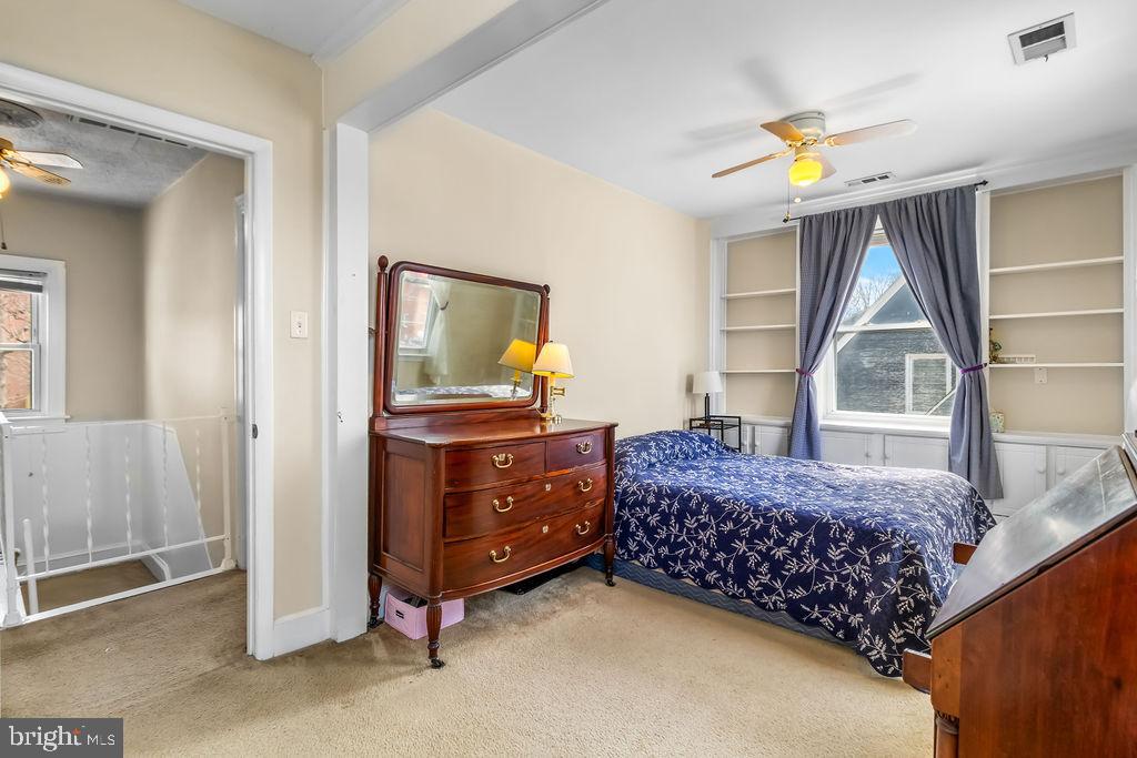 HYATTSVILLE HILLS - Residential