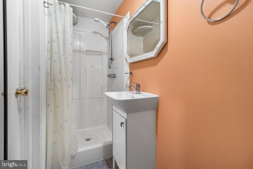 HYATTSVILLE HILLS - Residential